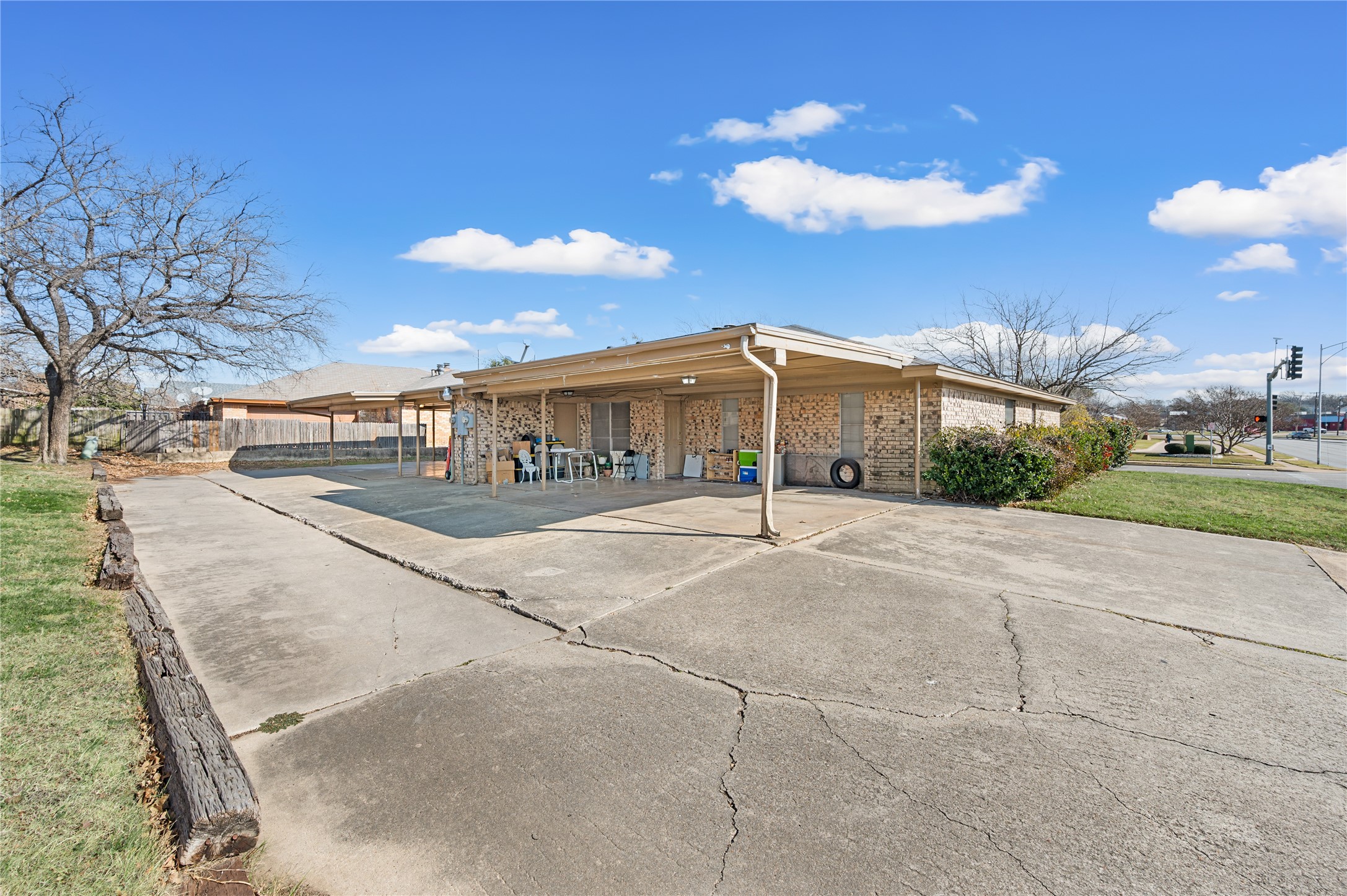 2701 Hurstview Drive