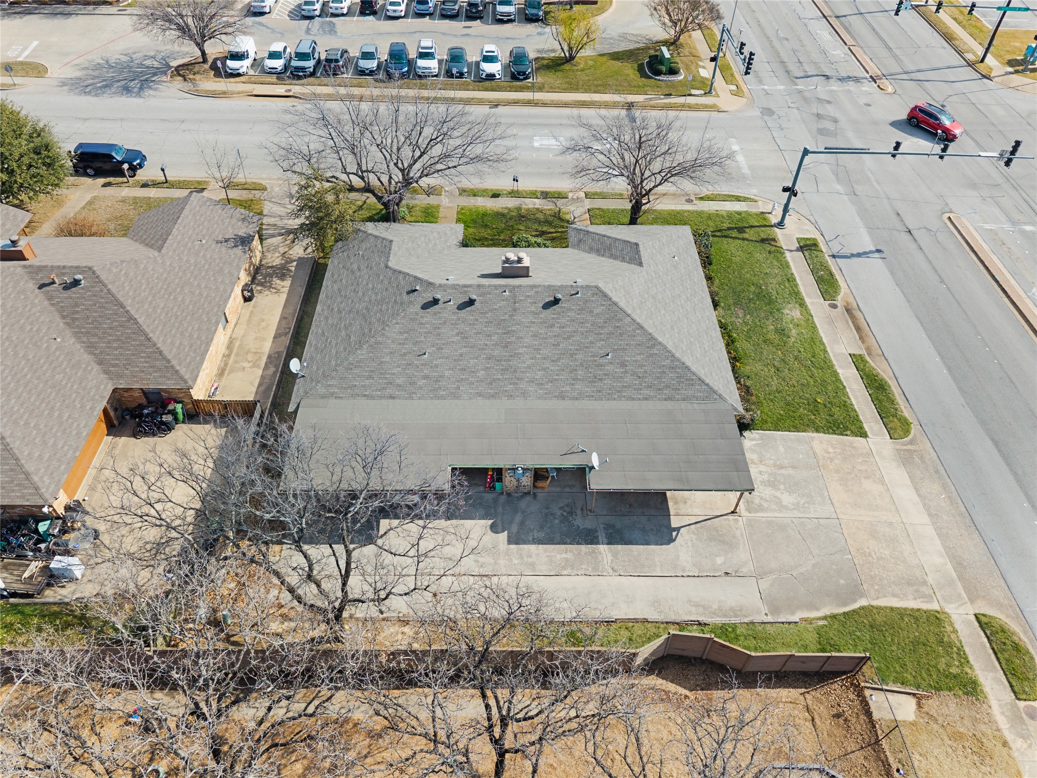 2701 Hurstview Drive