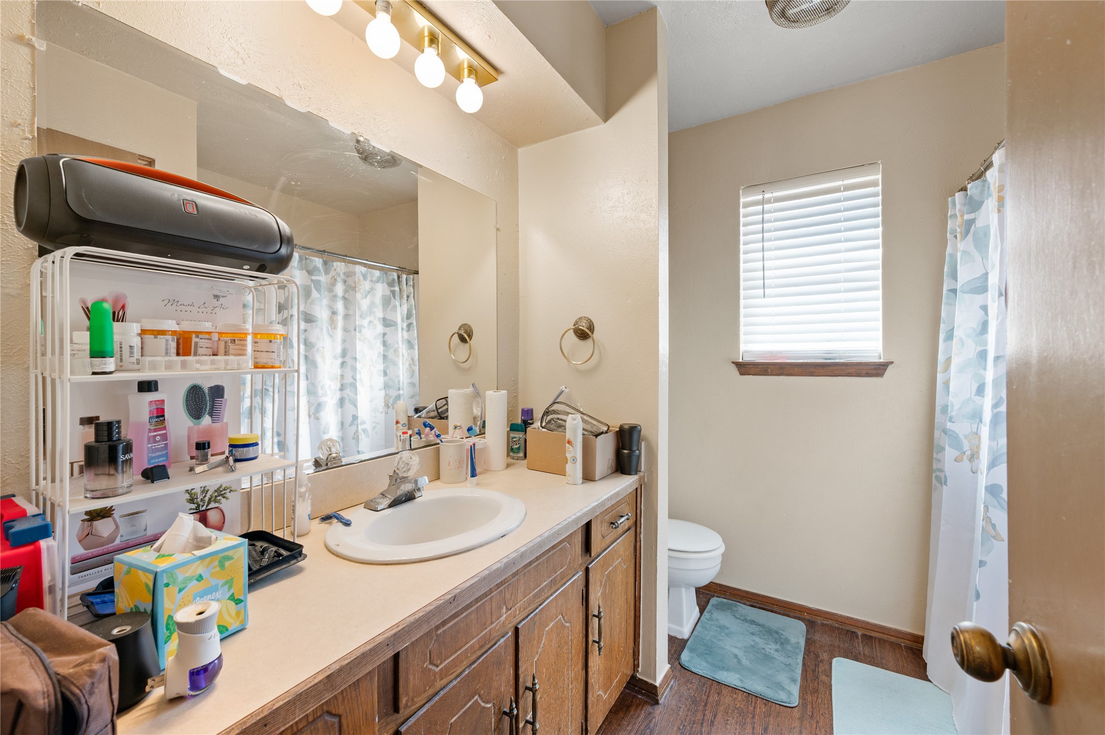 2701 Hurstview Drive