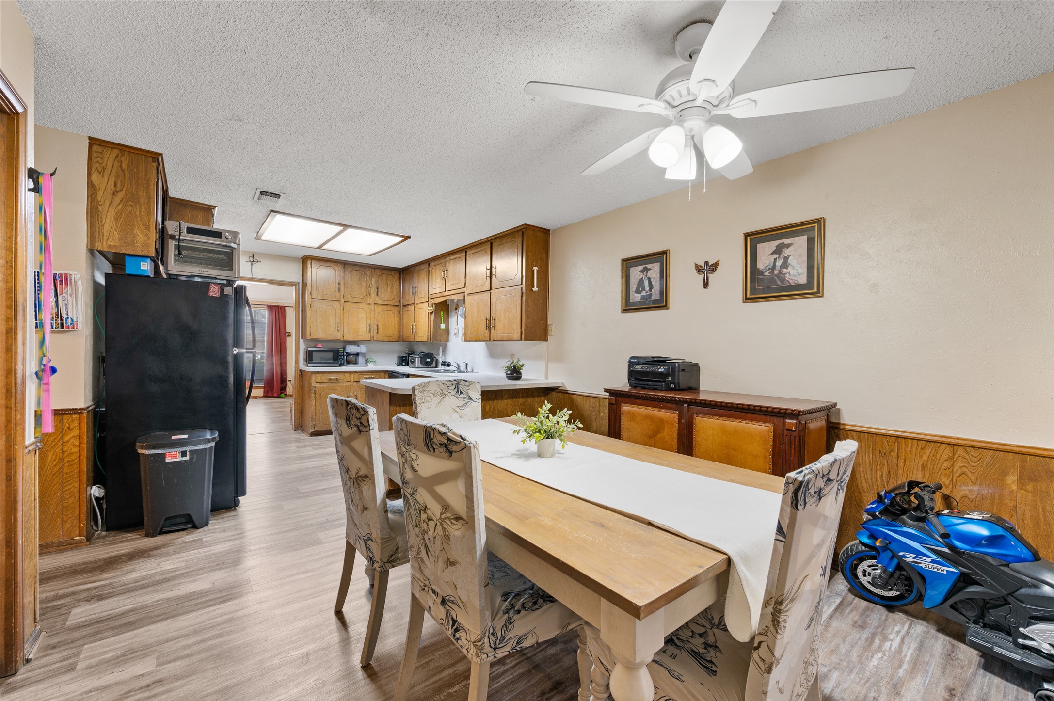 2701 Hurstview Drive