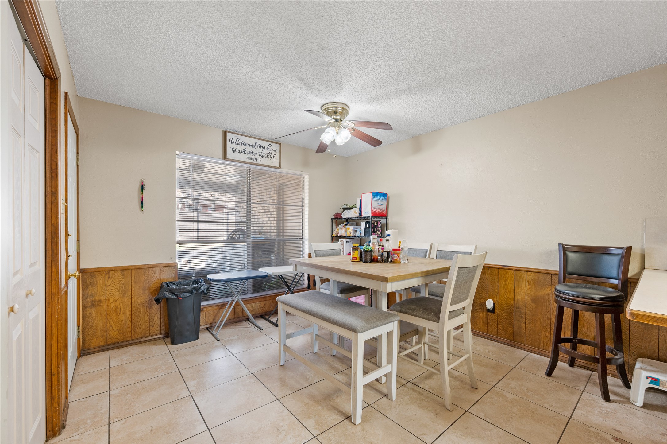 2701 Hurstview Drive