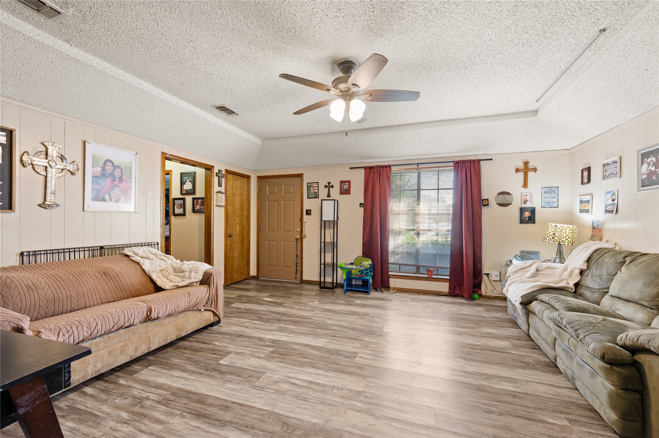 2701 Hurstview Drive