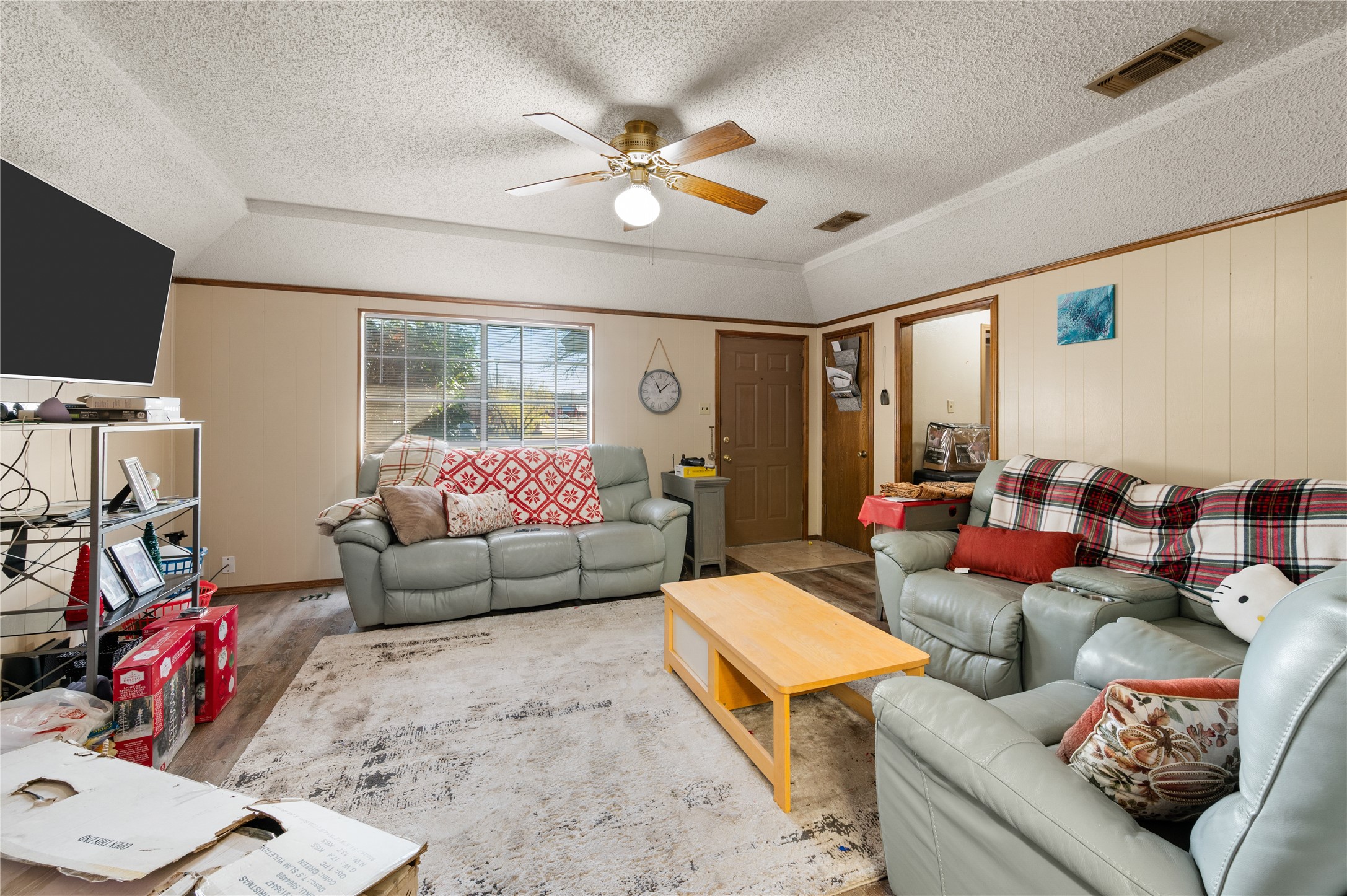 2701 Hurstview Drive