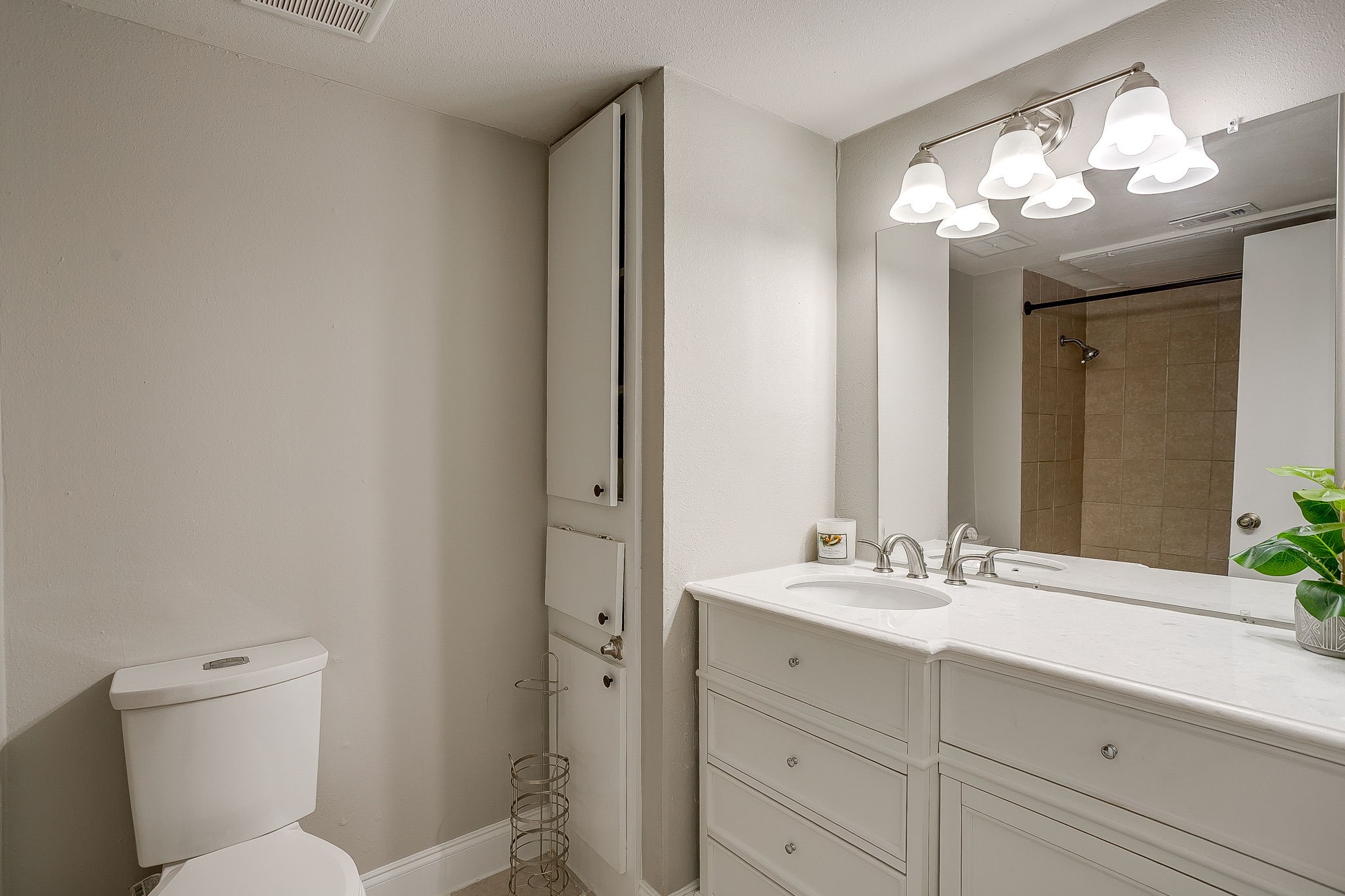 5809 Harvest Hill Road 2055