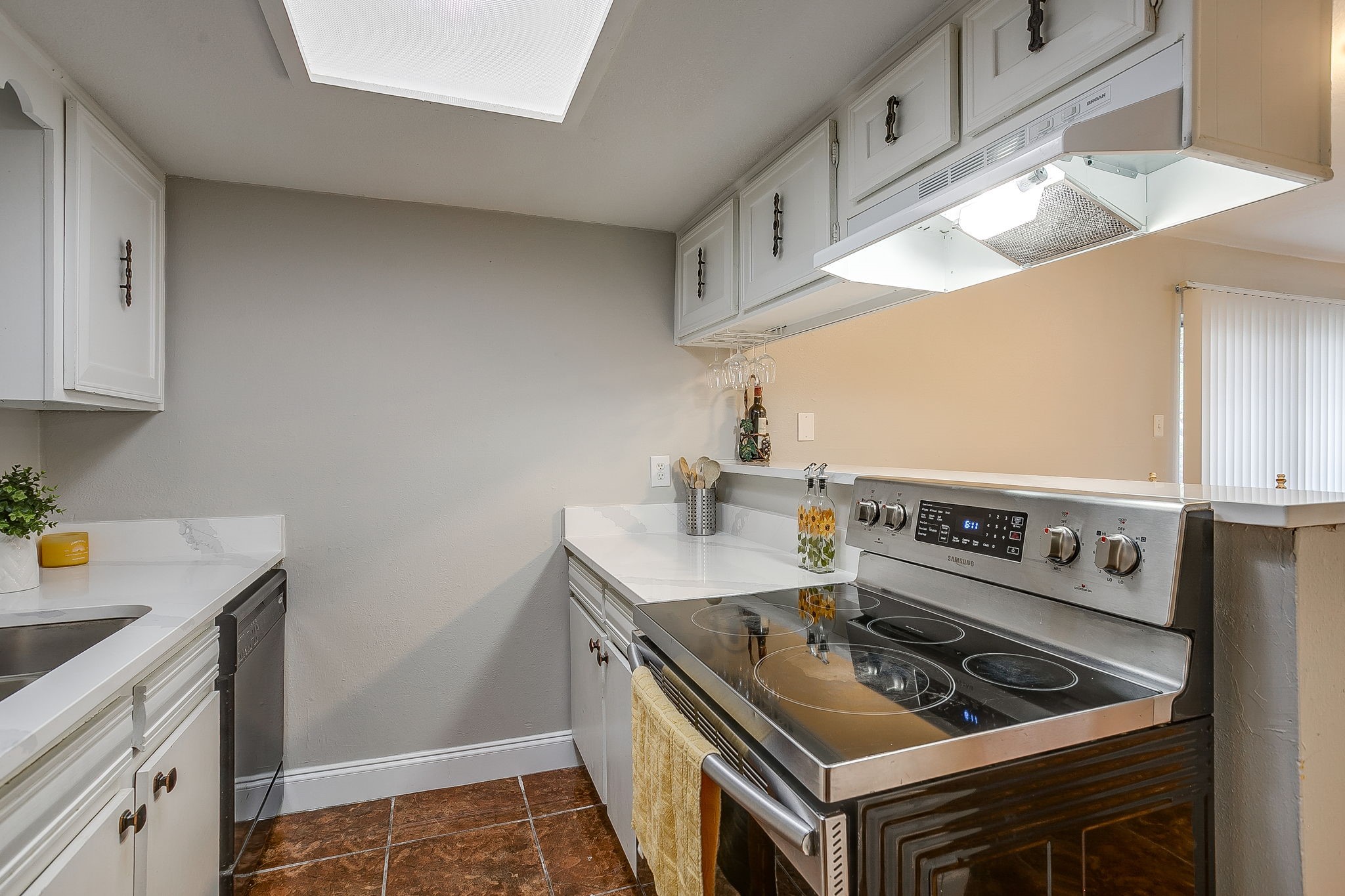 5809 Harvest Hill Road 2055