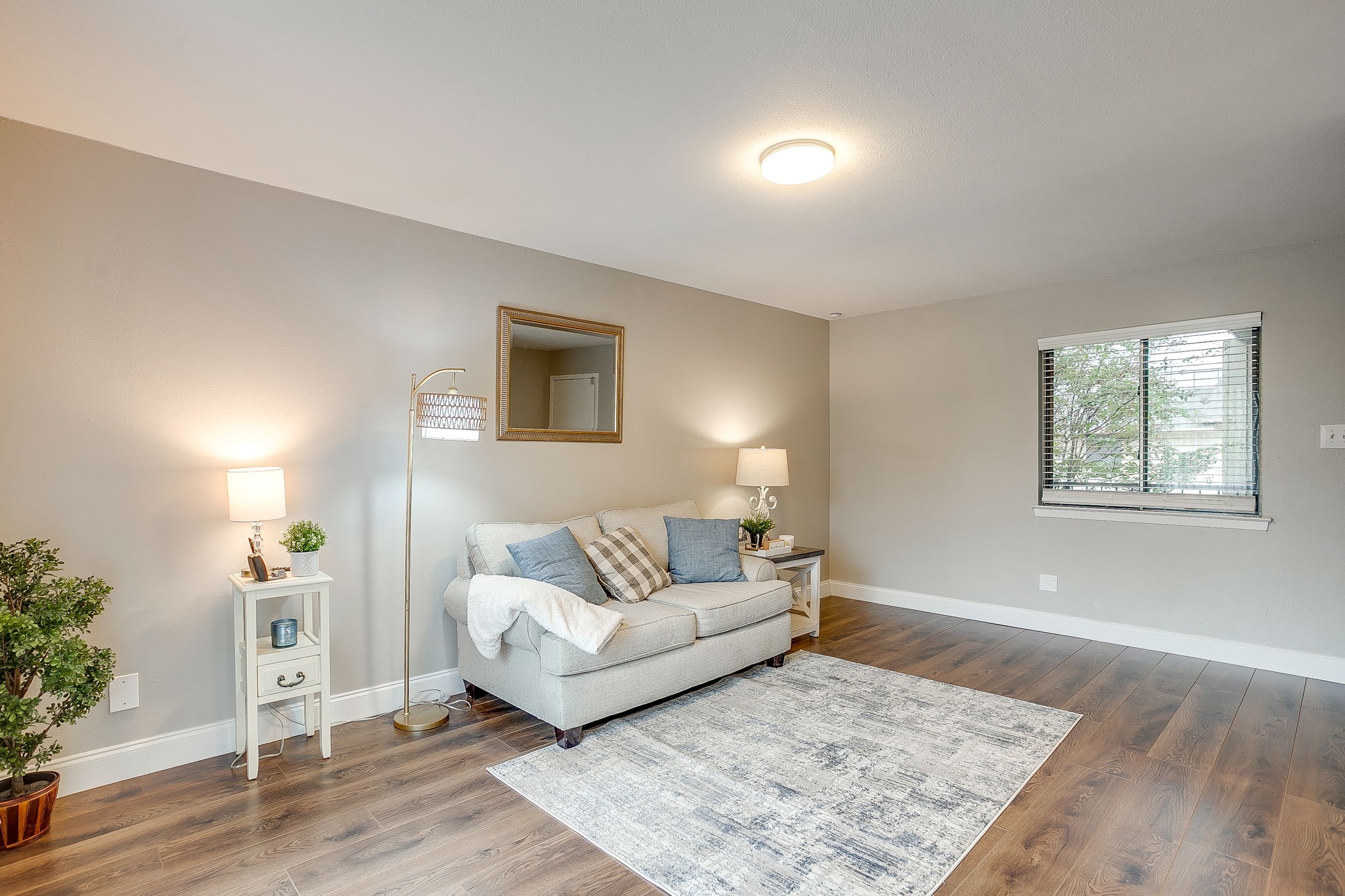 5809 Harvest Hill Road 2055