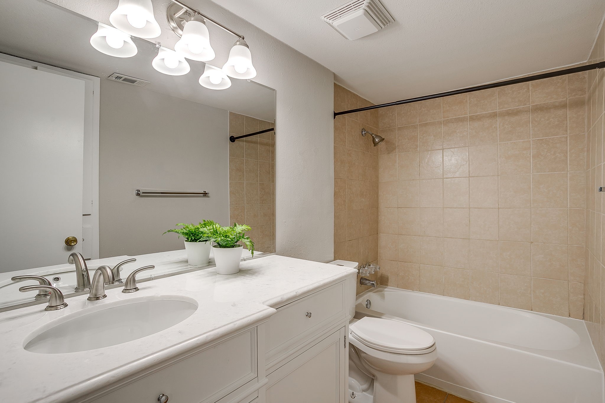 5809 Harvest Hill Road 2055