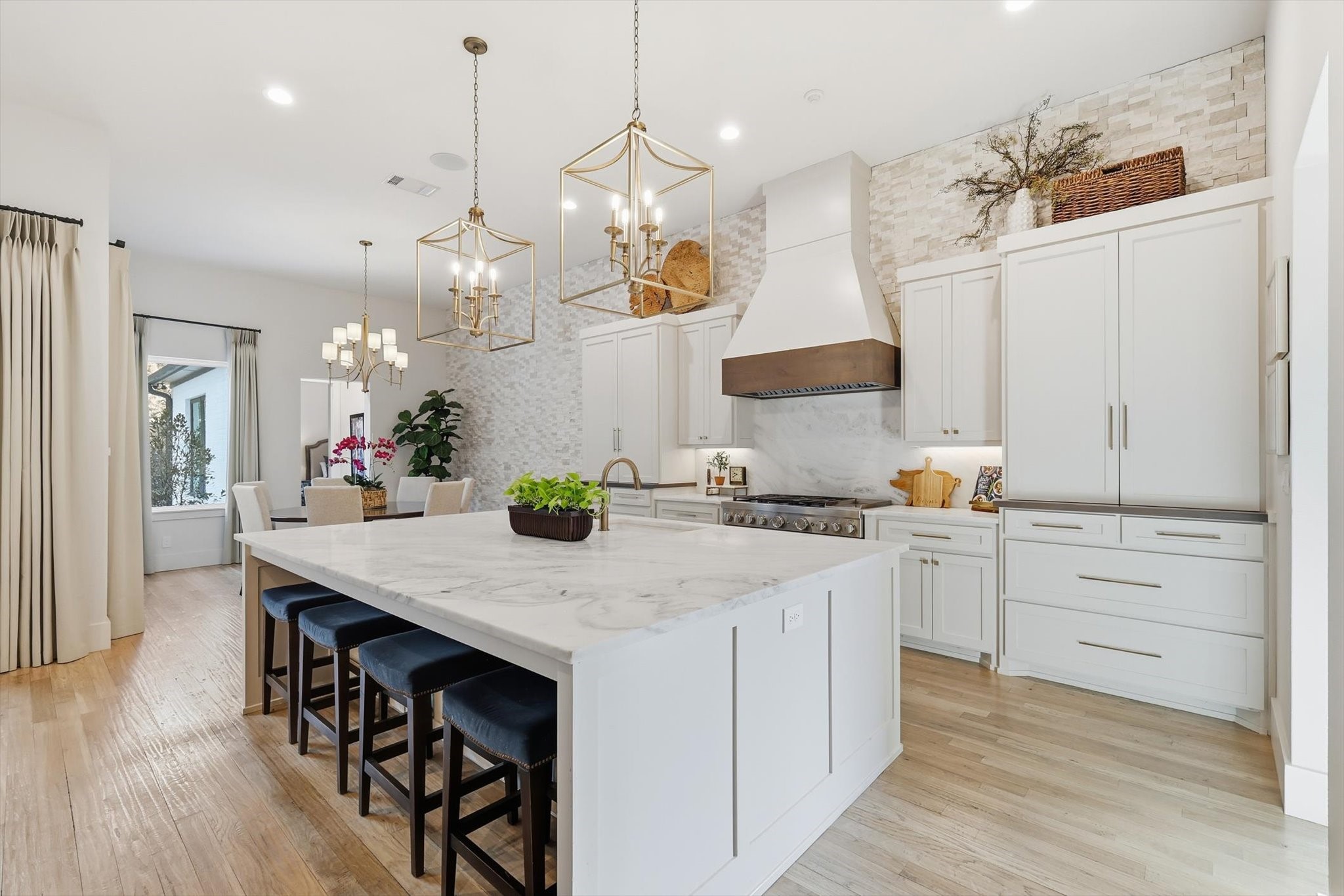 1214 Whisper Rock Drive