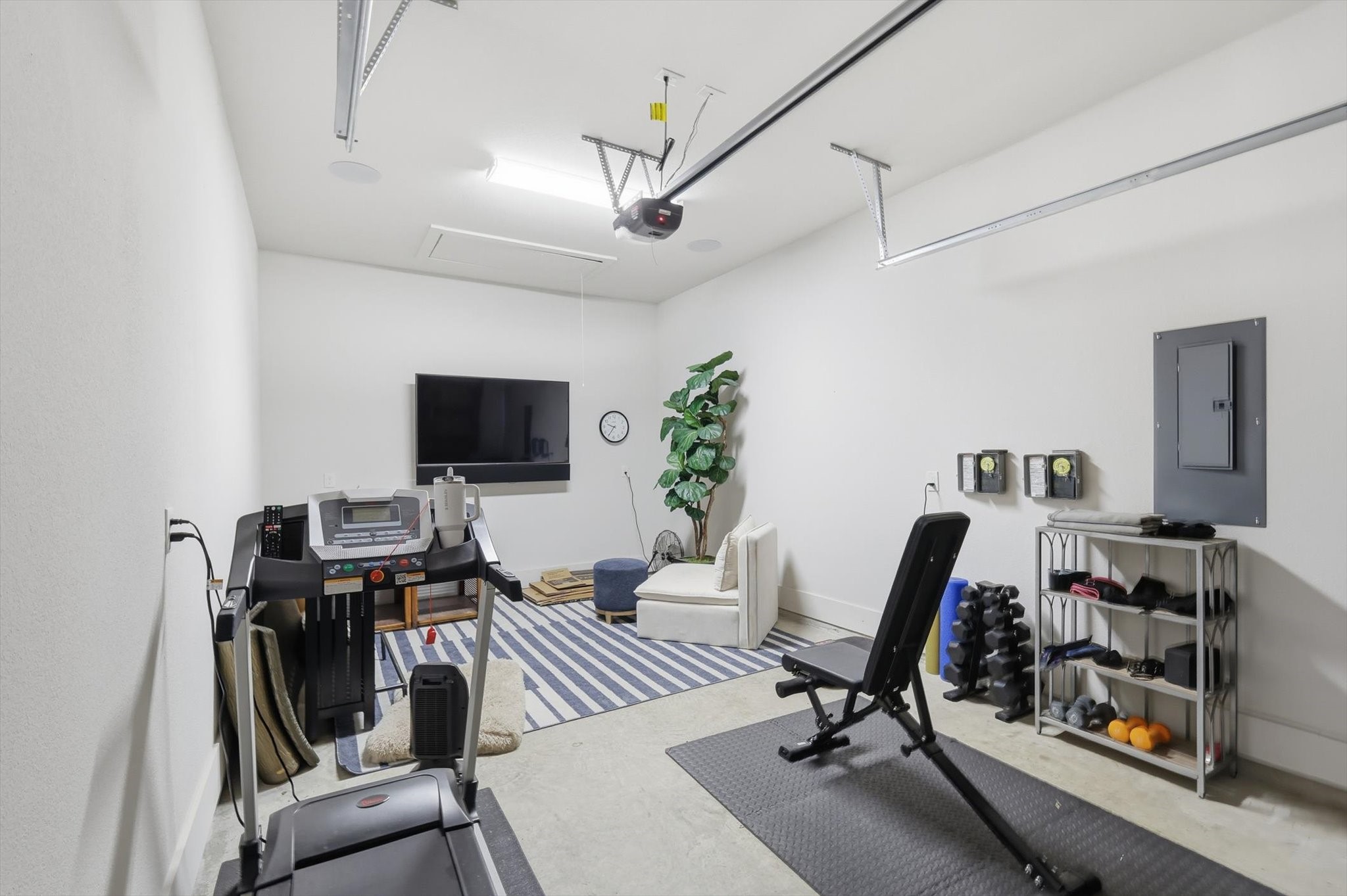 1214 Whisper Rock Drive