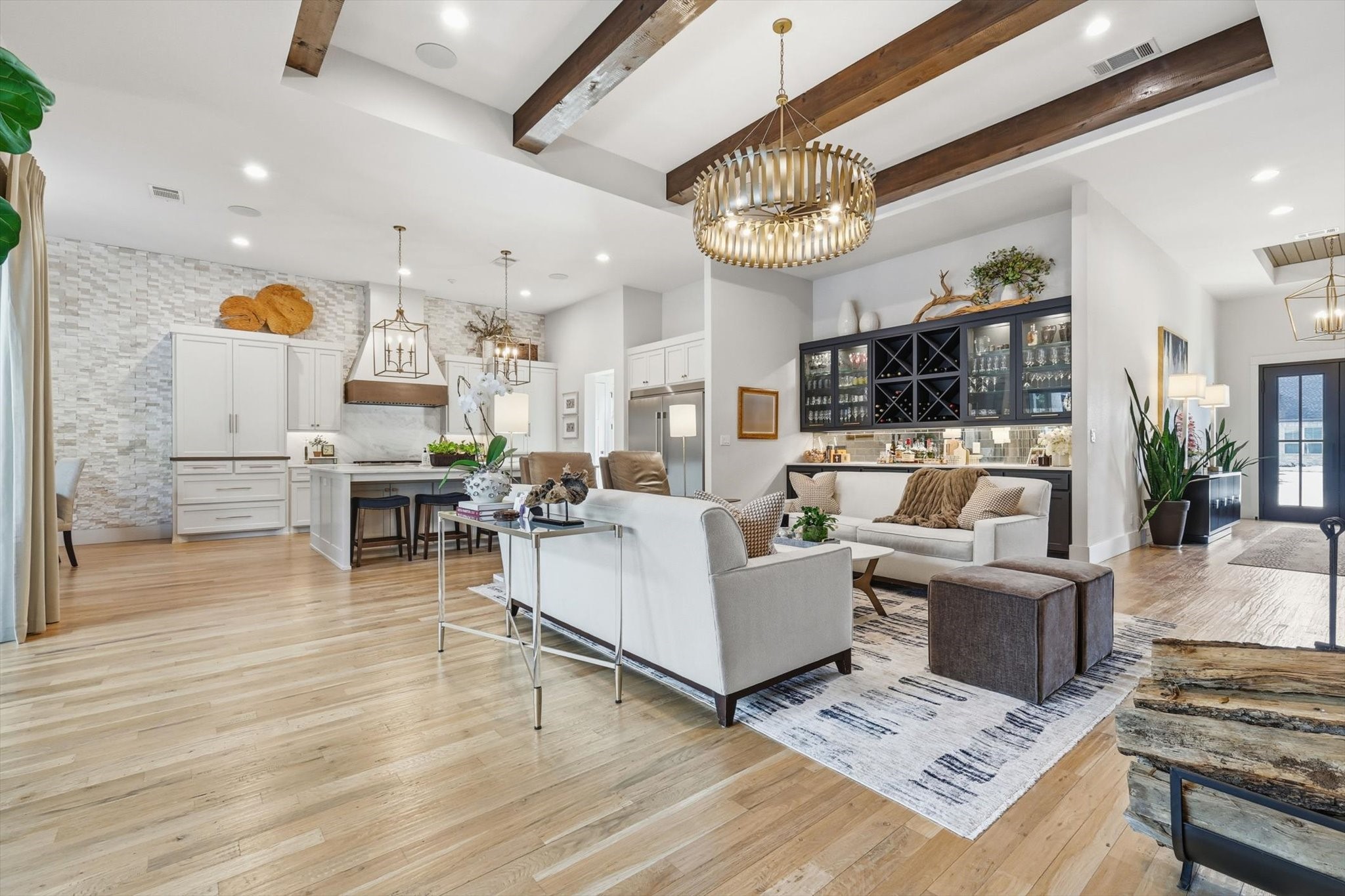 1214 Whisper Rock Drive