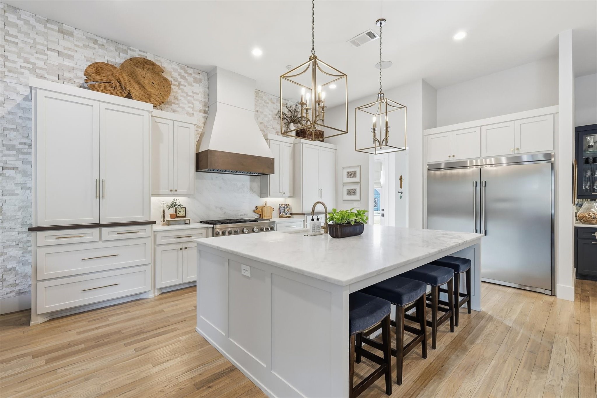 1214 Whisper Rock Drive