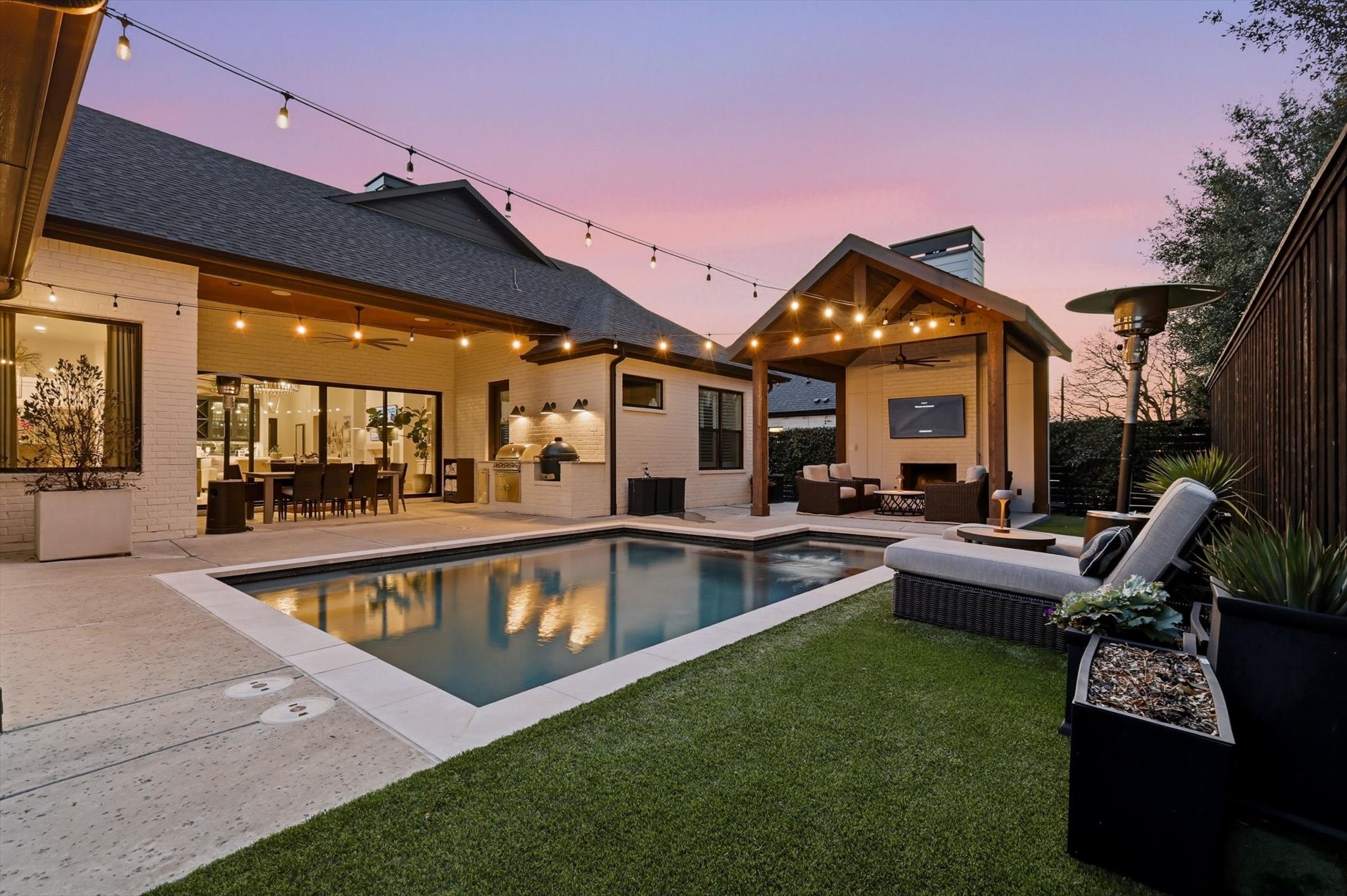 1214 Whisper Rock Drive