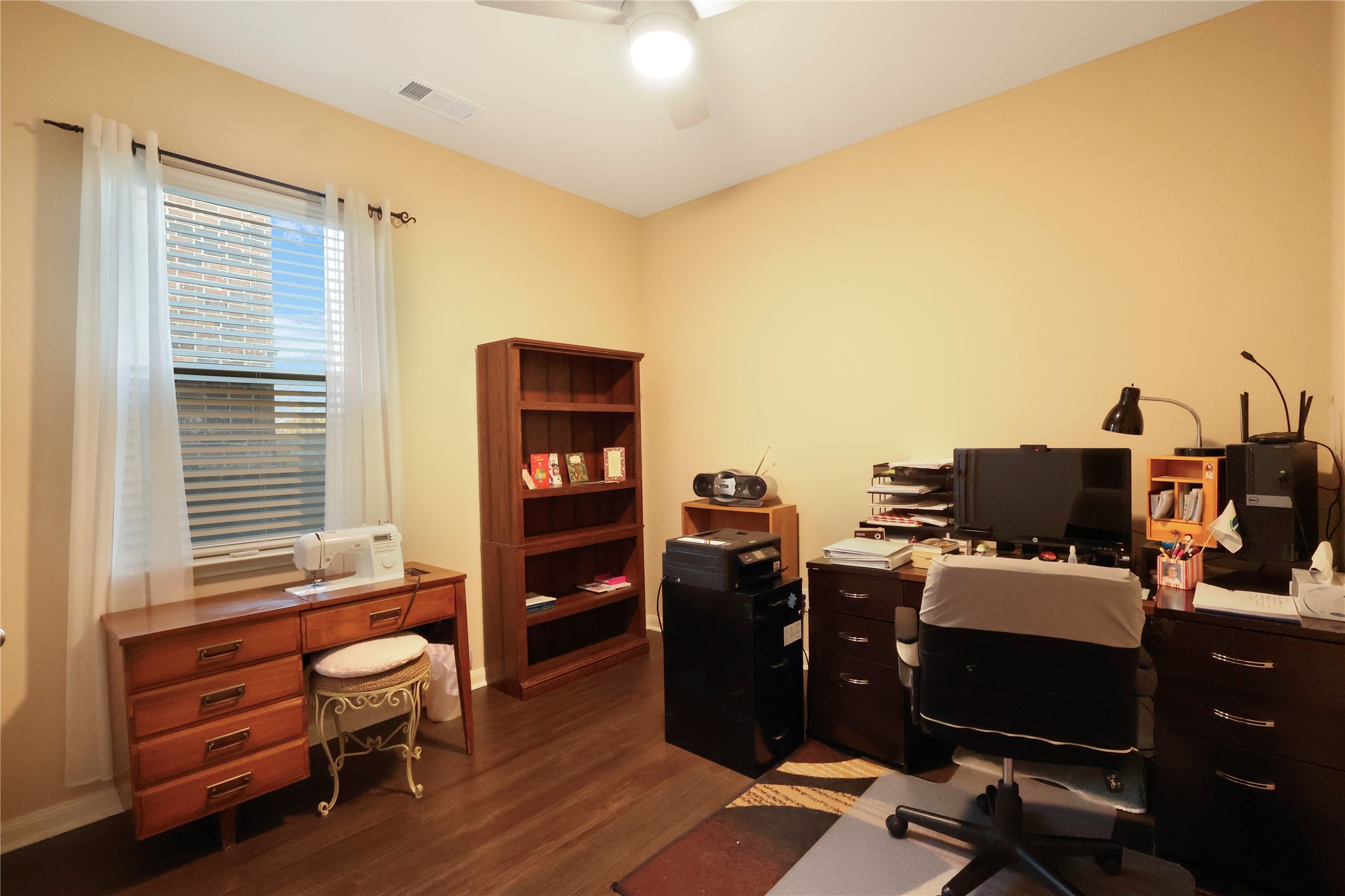 1535 Park Trails Boulevard