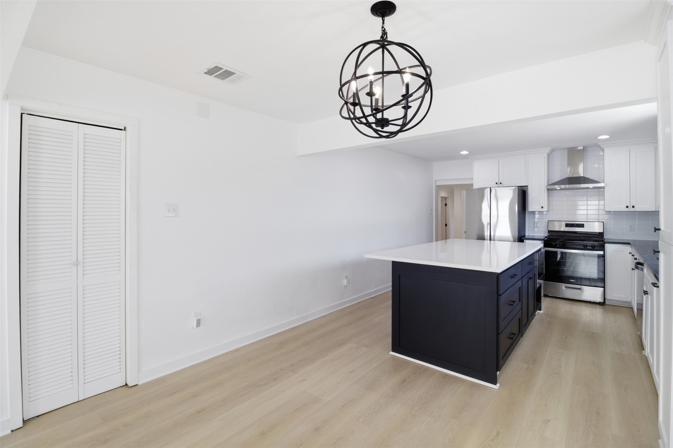 1539 E Woodin Boulevard