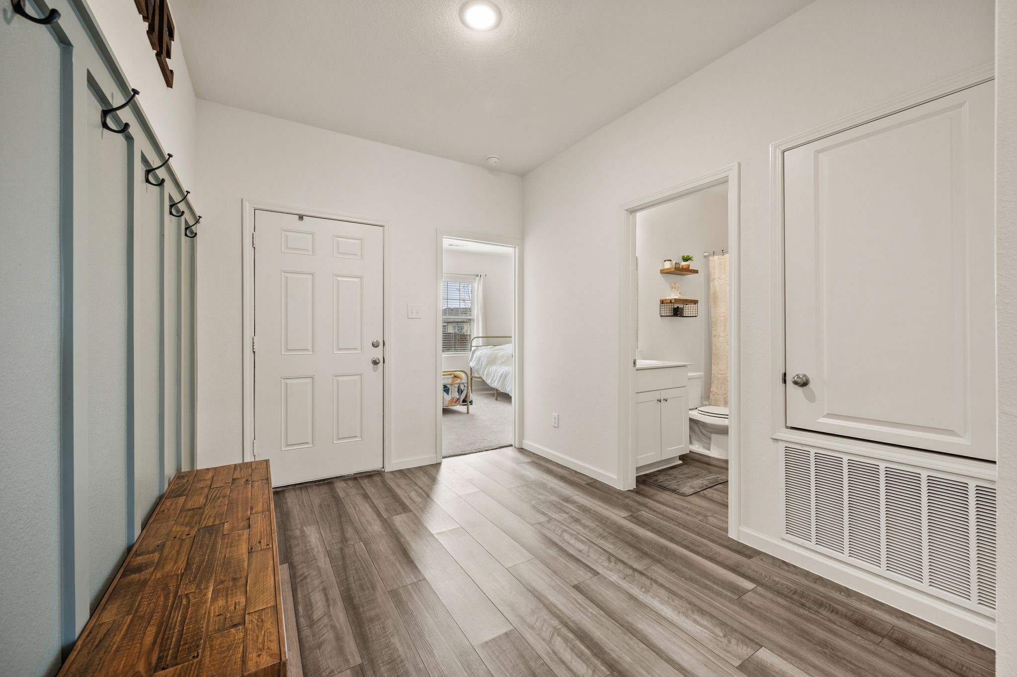 4724 Swan Neck Drive