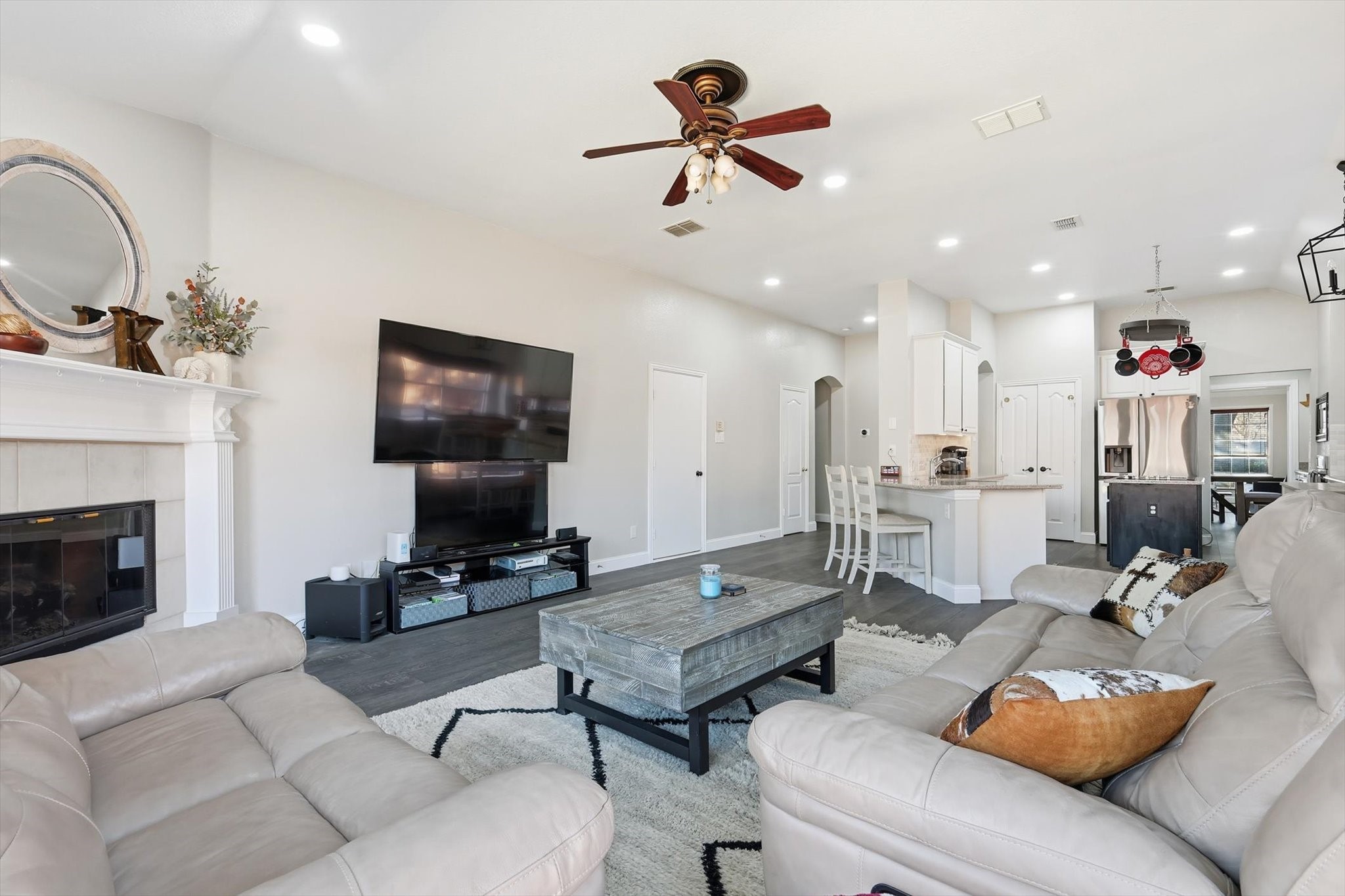 3704 Cottonwood Springs Drive