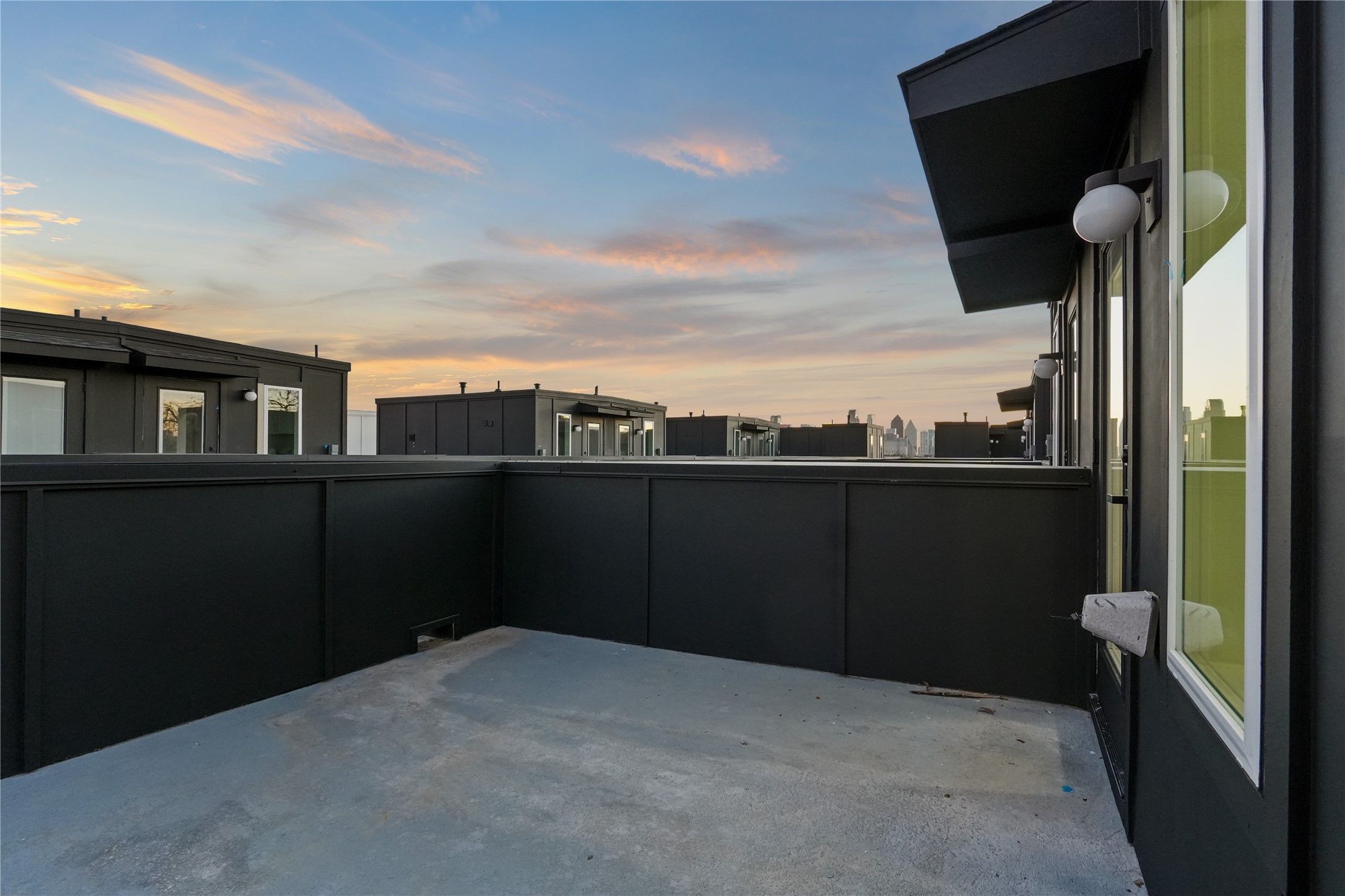 2101 N Prairie Avenue 107