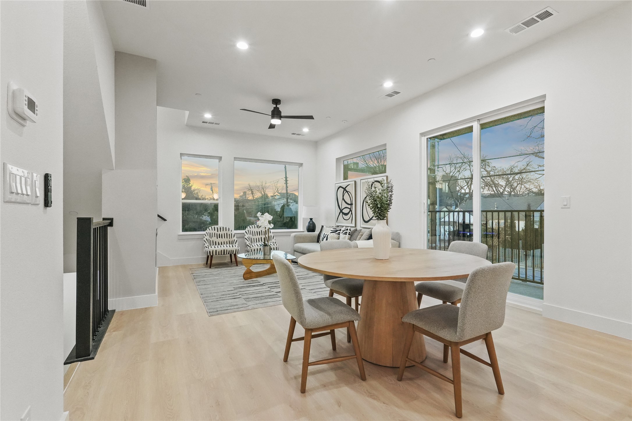 2031 N Prairie Avenue 101