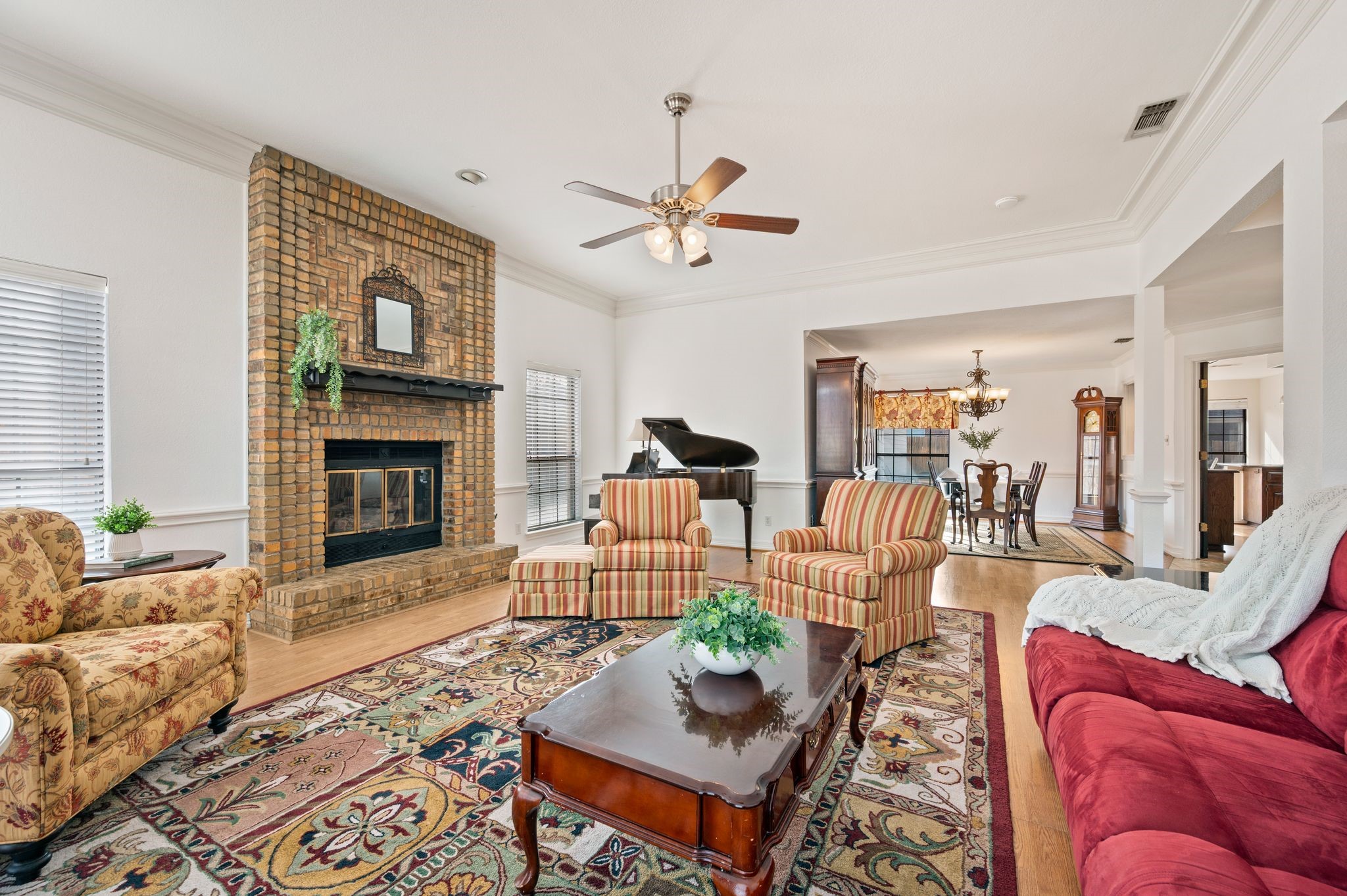 3528 Meadowside Drive