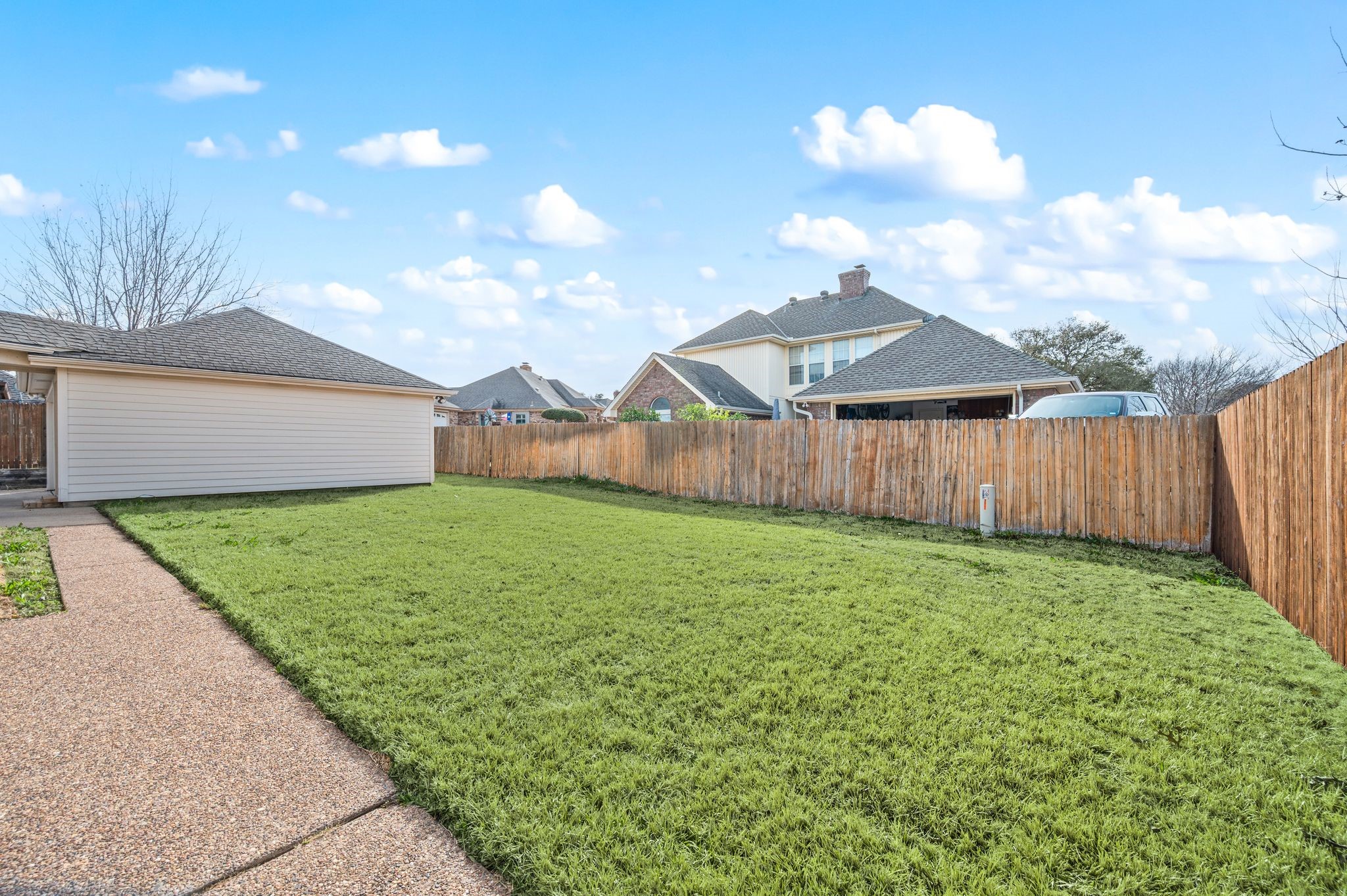 3528 Meadowside Drive