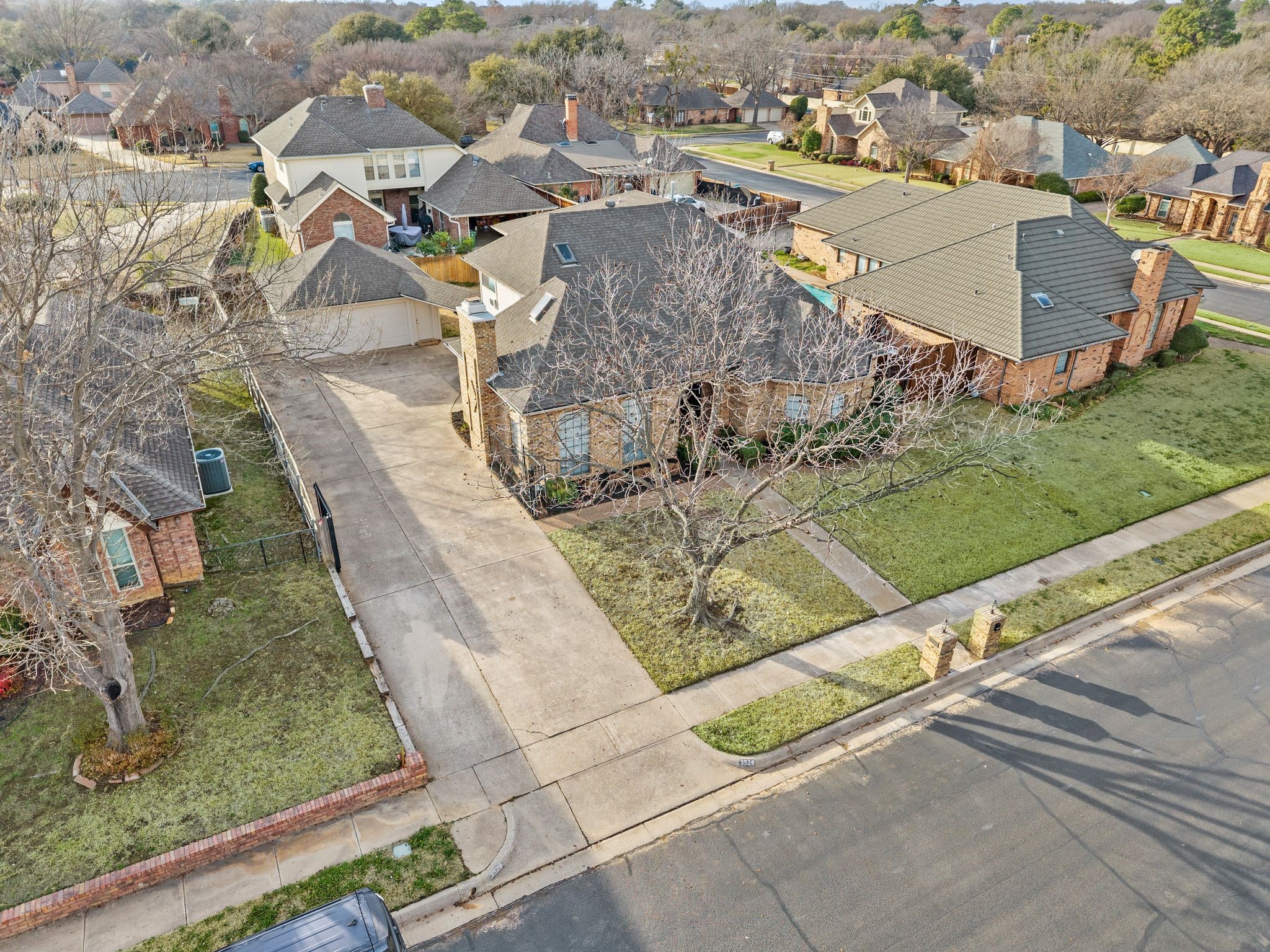 3528 Meadowside Drive