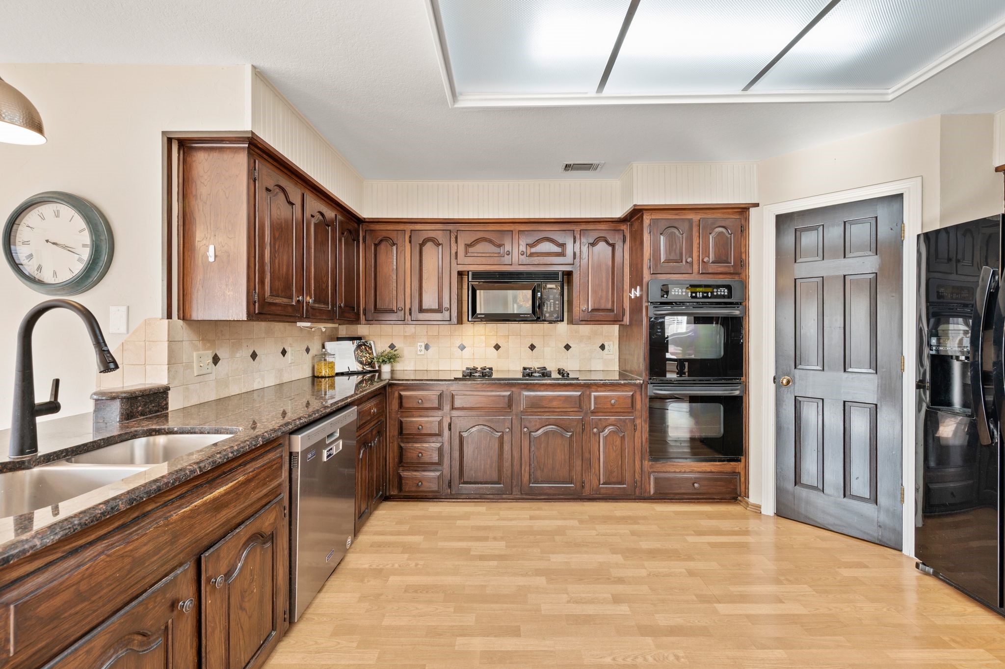 3528 Meadowside Drive