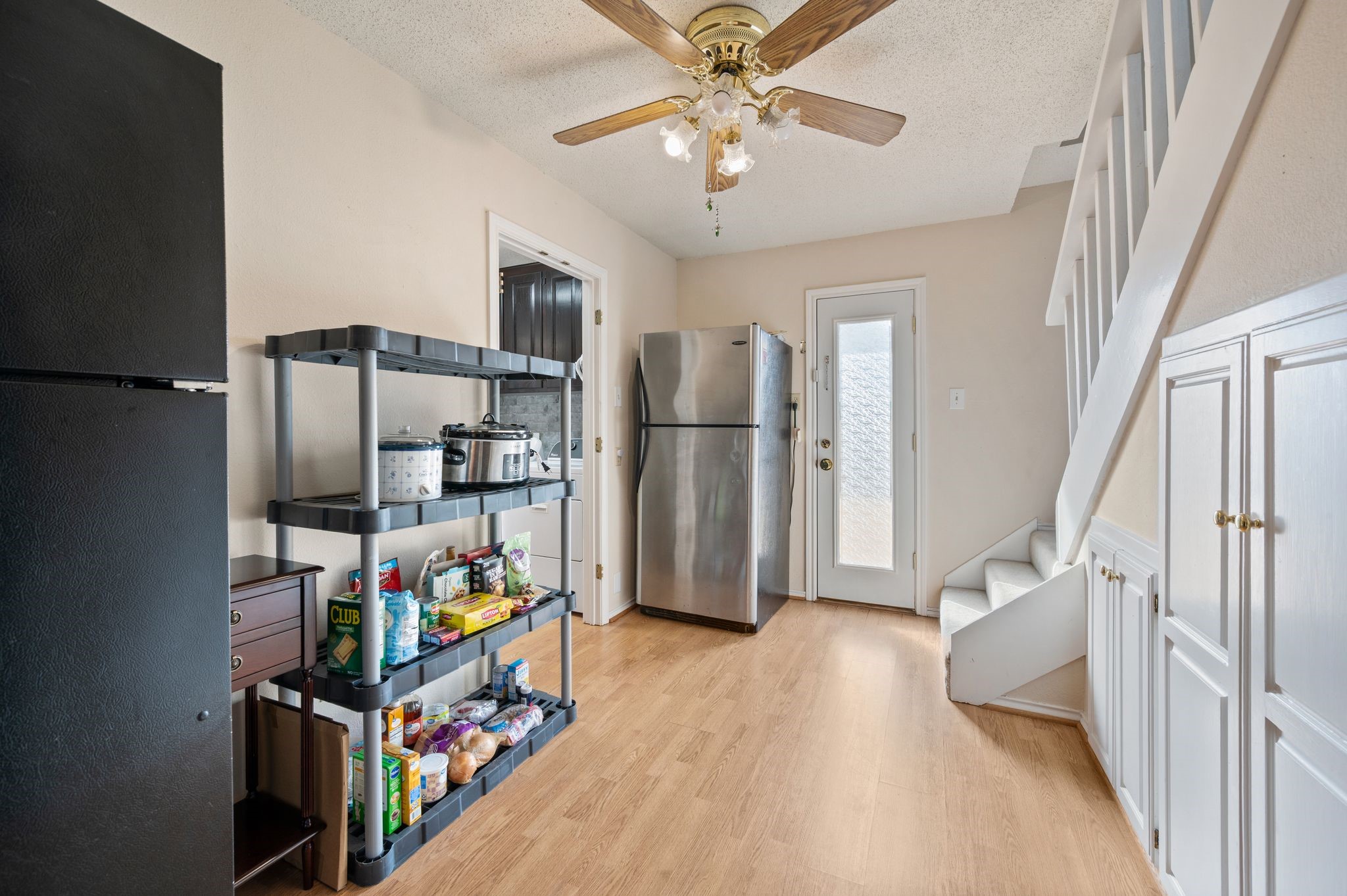 3528 Meadowside Drive