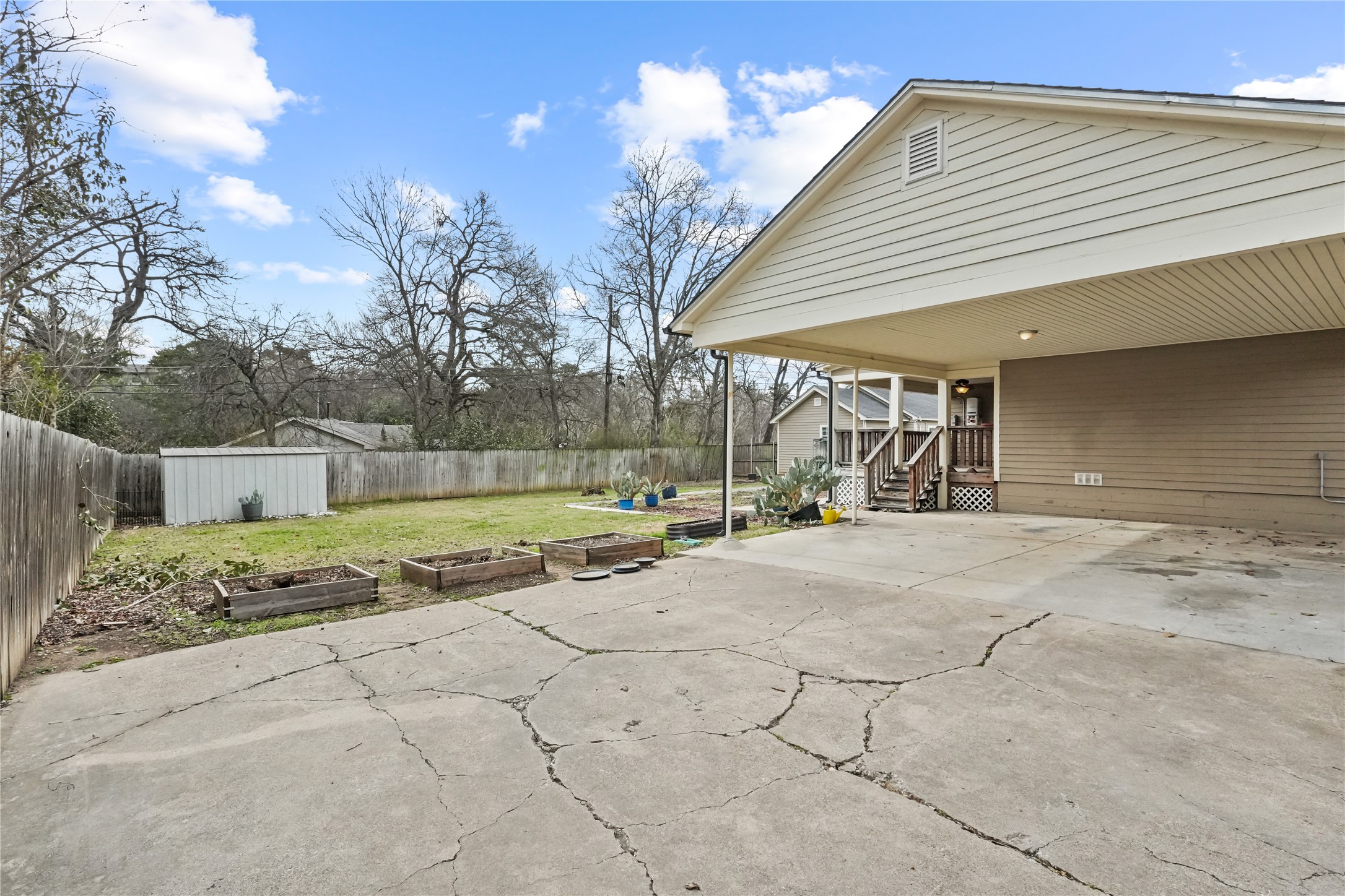 3358 W Jefferson Boulevard