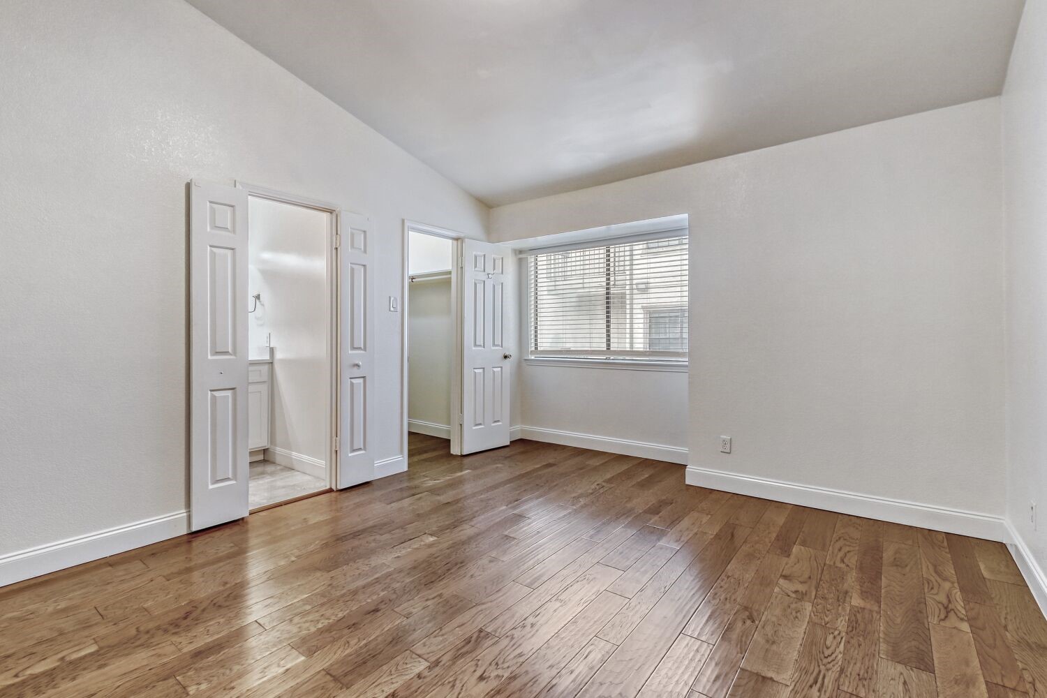 8750 Park Lane 142