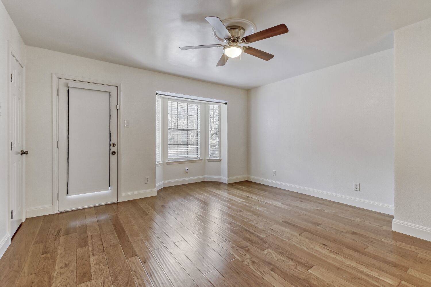 8750 Park Lane 142