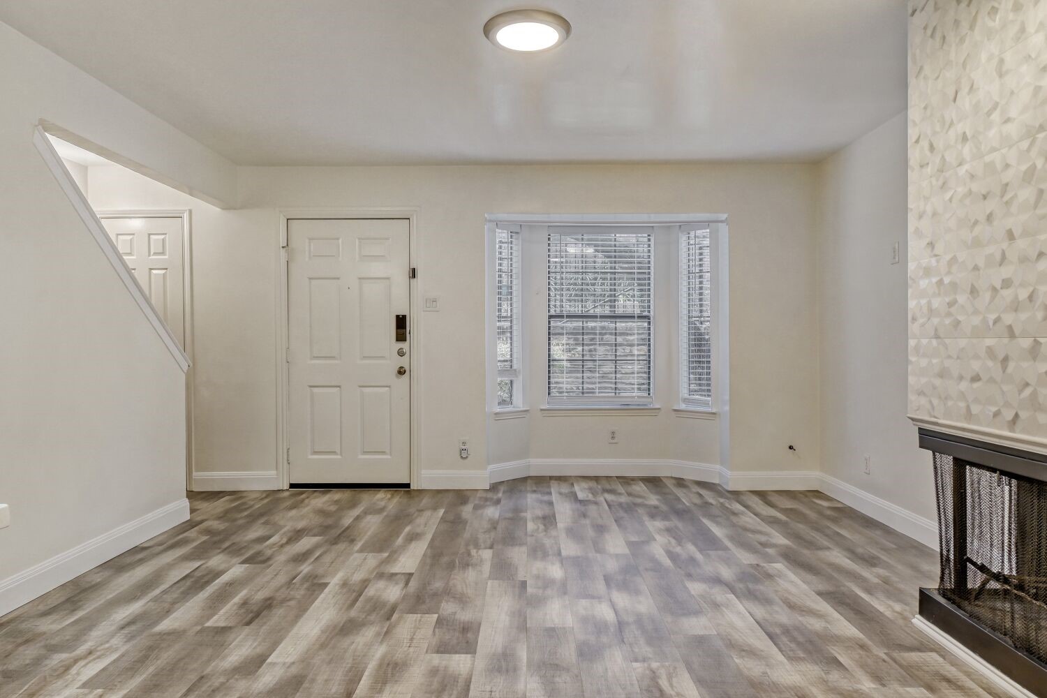 8750 Park Lane 142