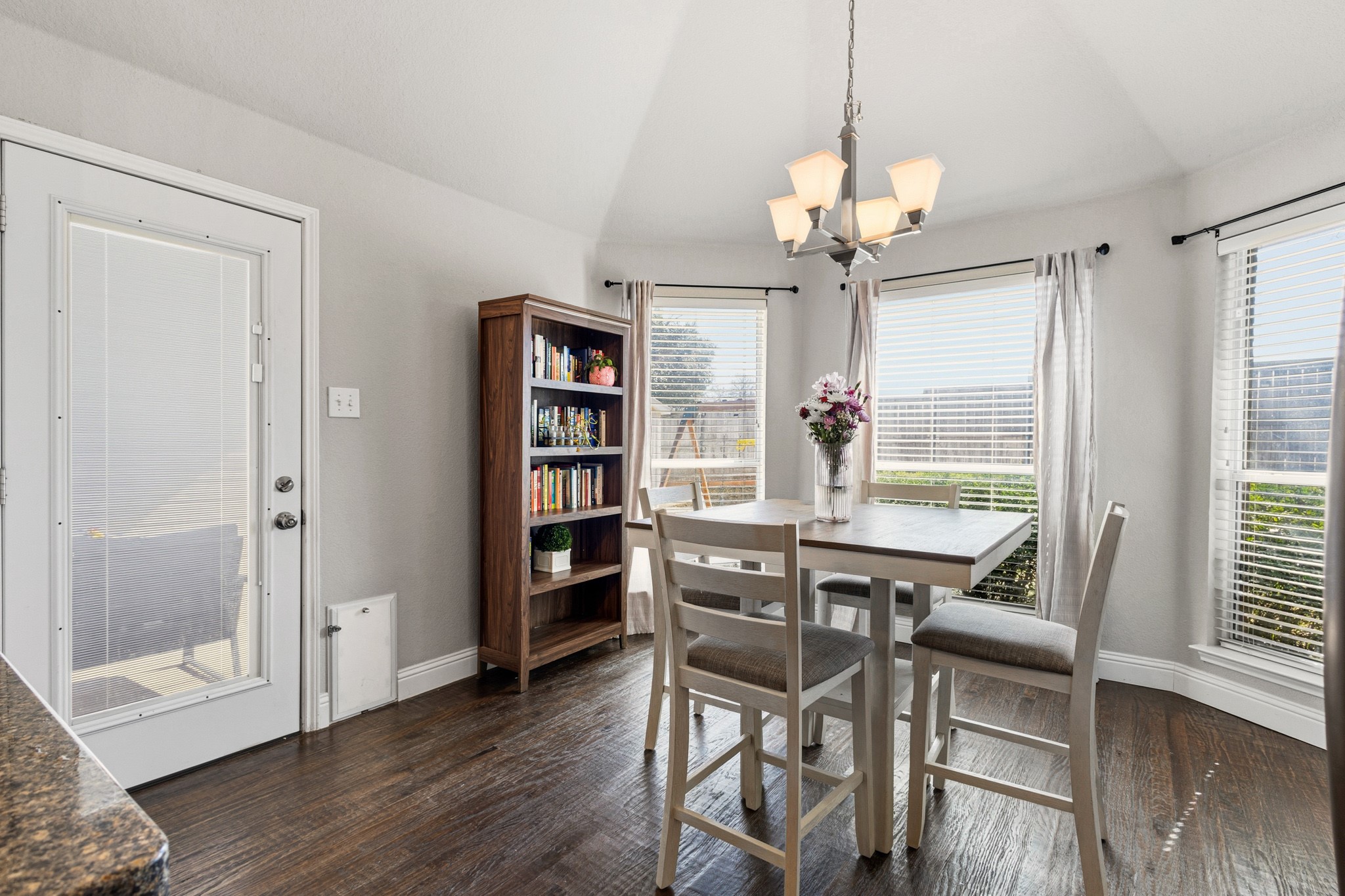 4808 Davy Crockett Trail