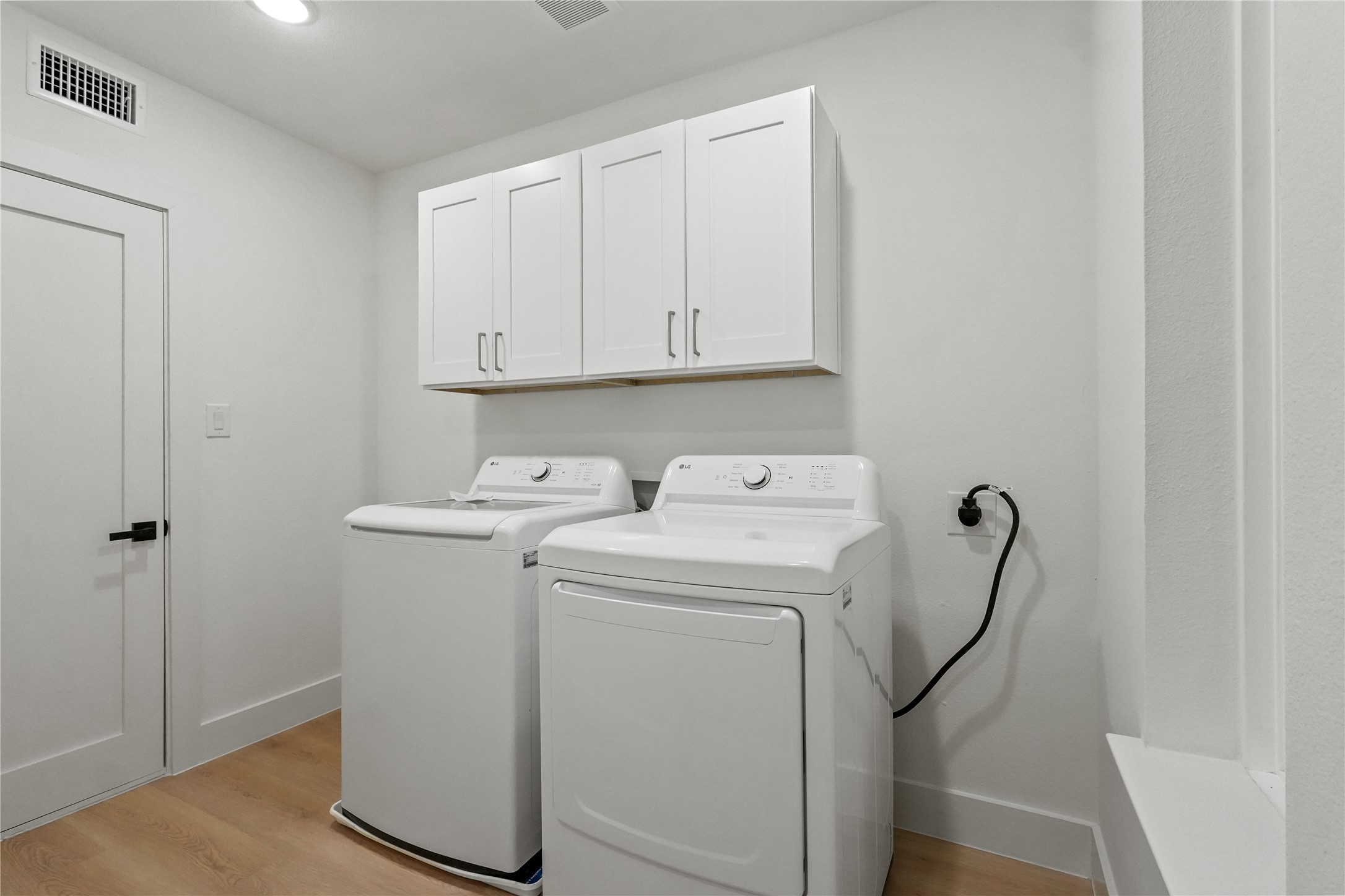 2031 N Prairie Avenue 207