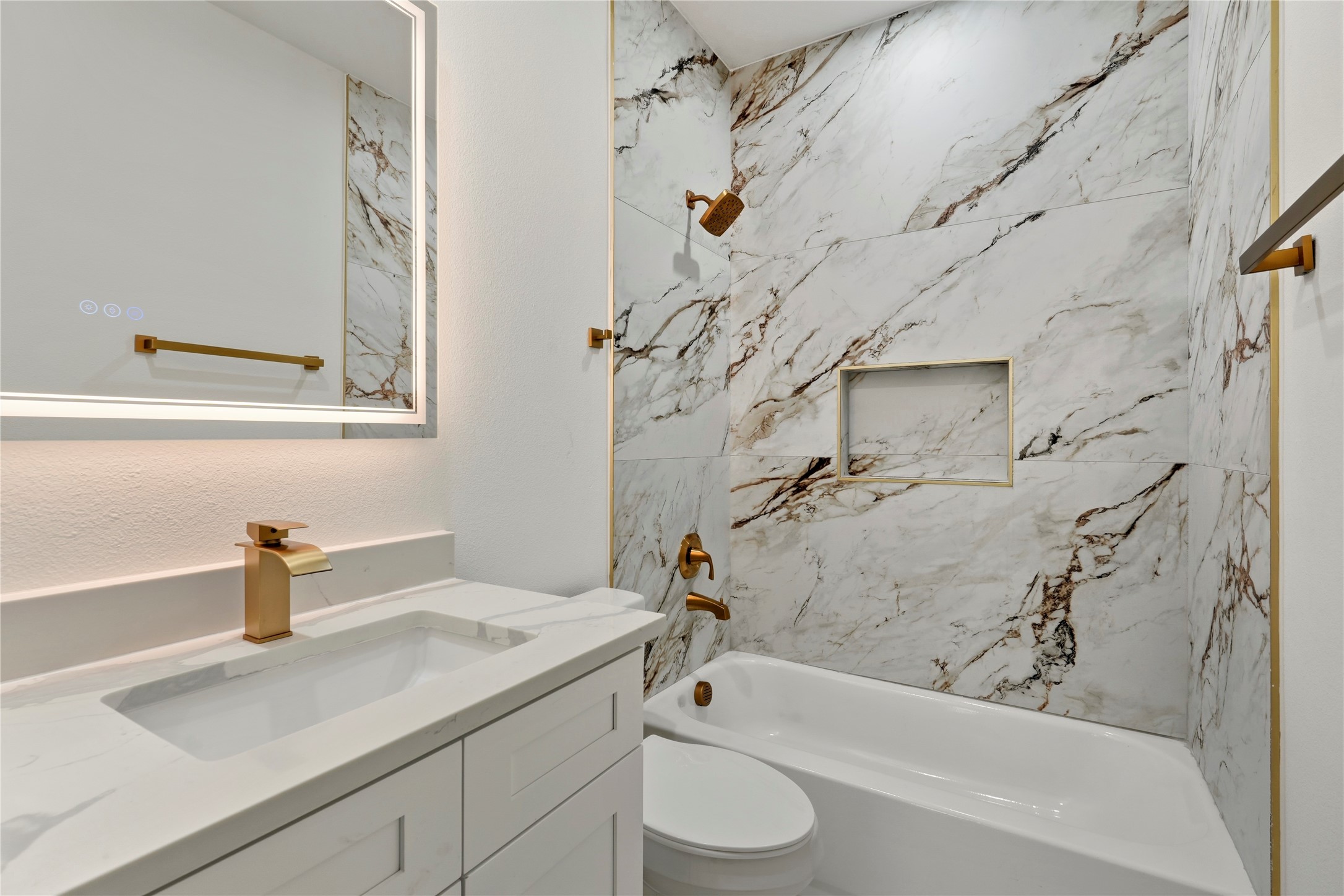 7207 Mohawk Drive B 3