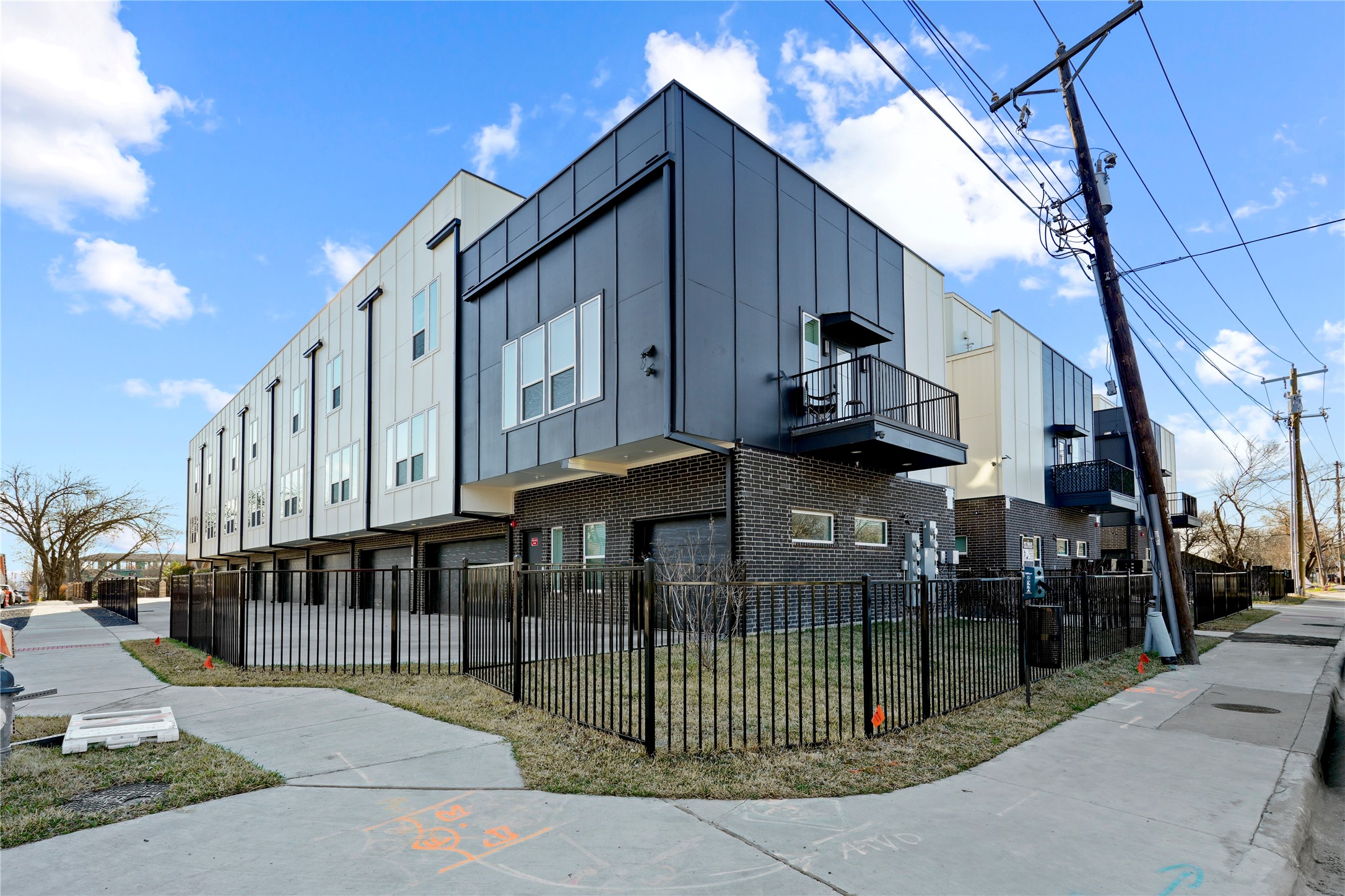 7207 Mohawk Drive B 3