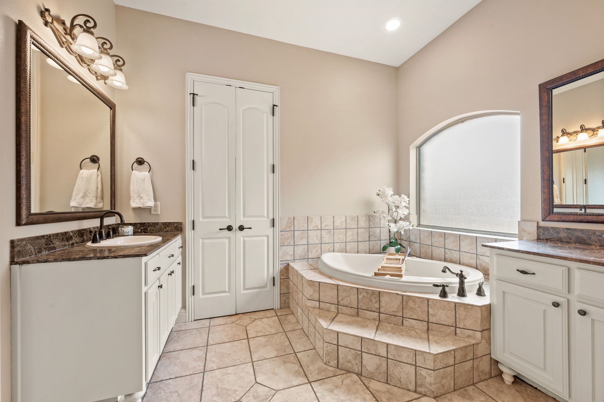 8205 Rio Bend Court