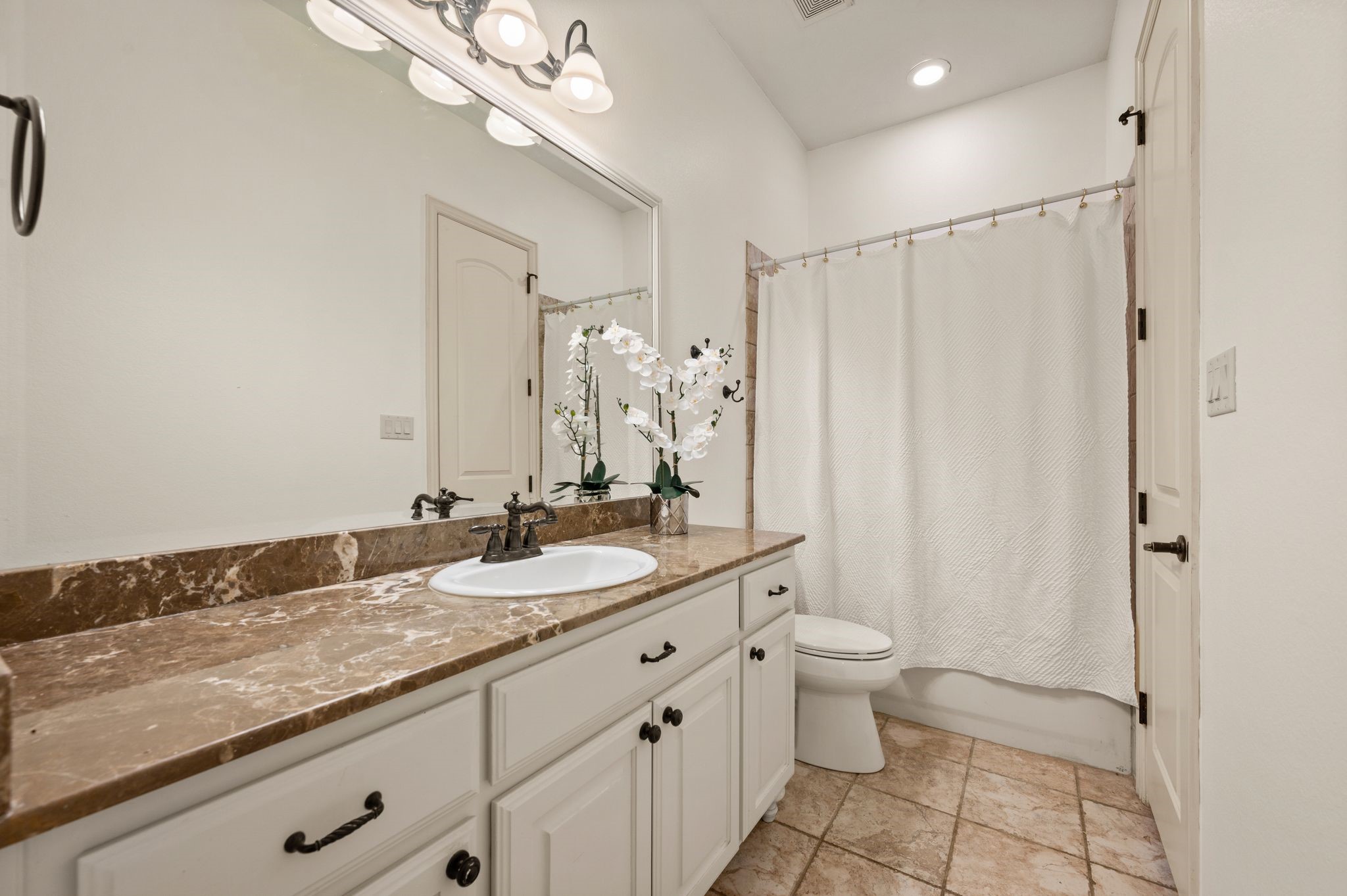 8205 Rio Bend Court
