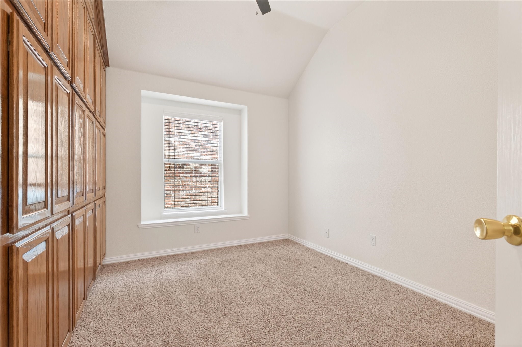 5521 Amber Way