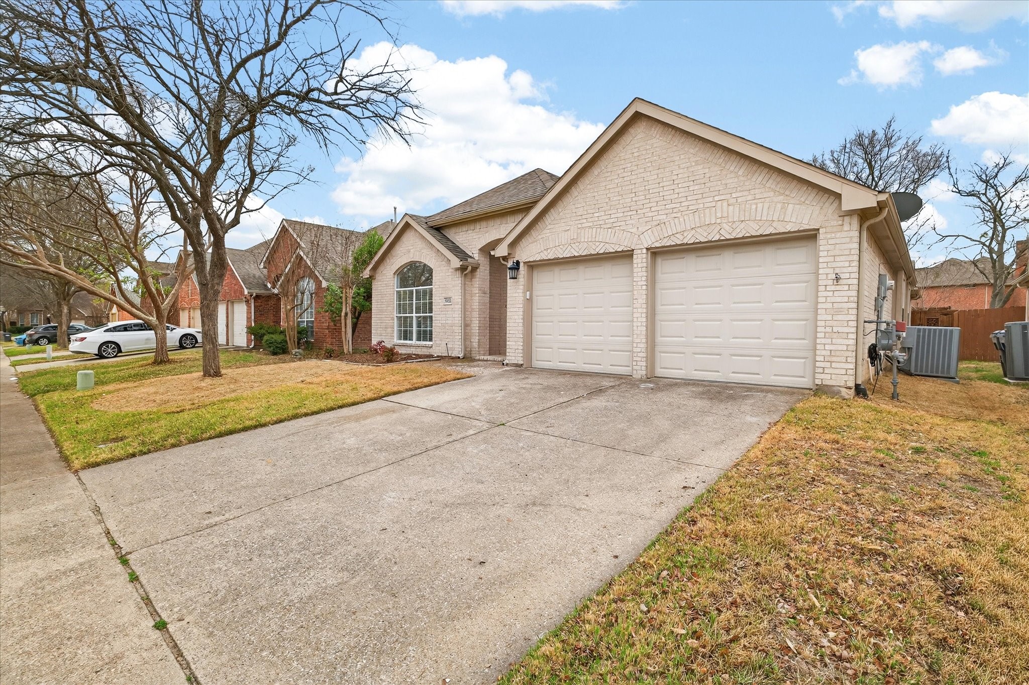 5521 Amber Way