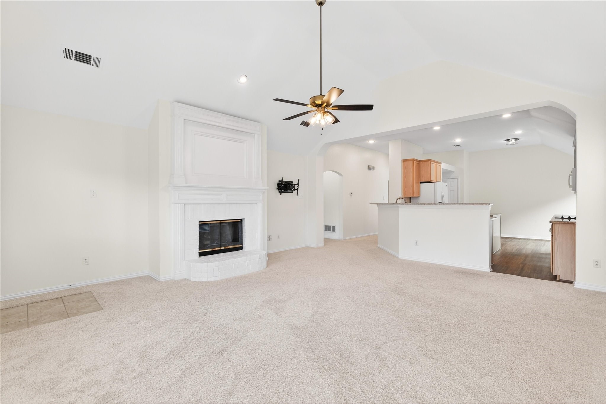 5521 Amber Way