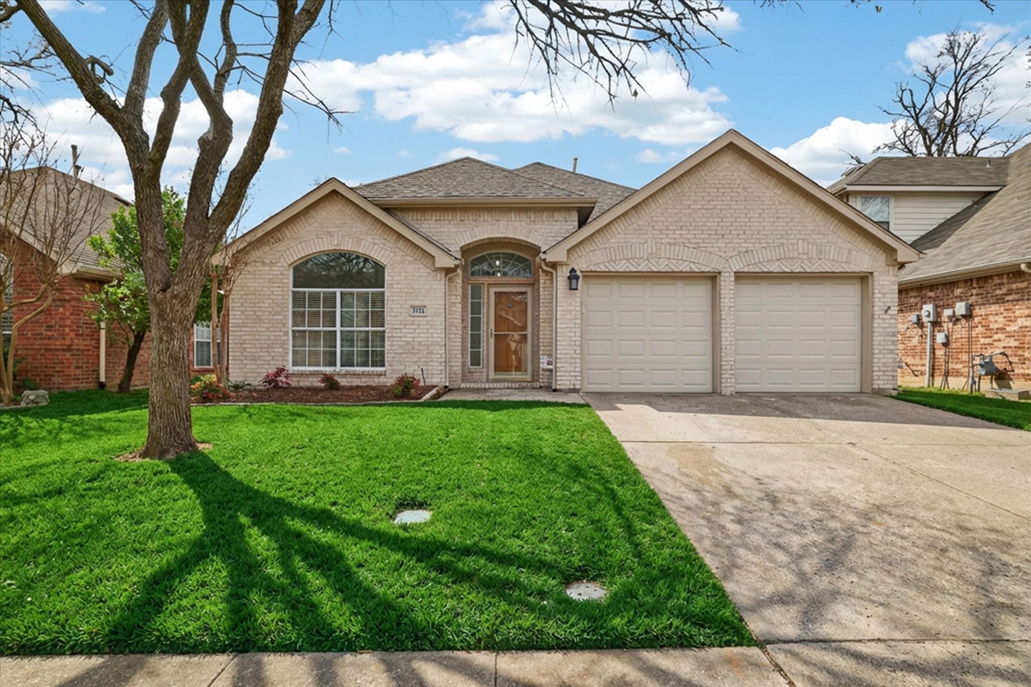 5521 Amber Way
