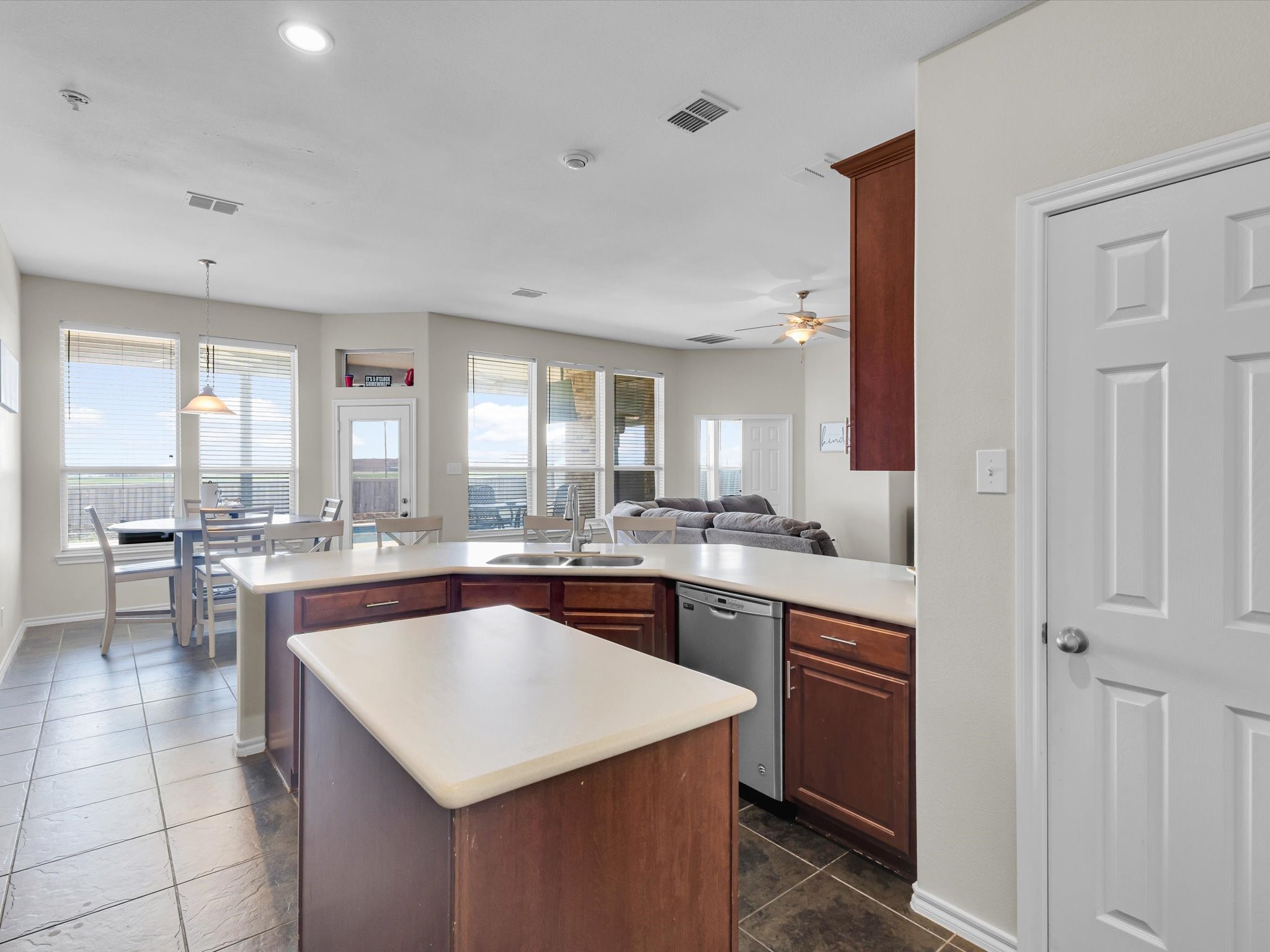 205 King George Road