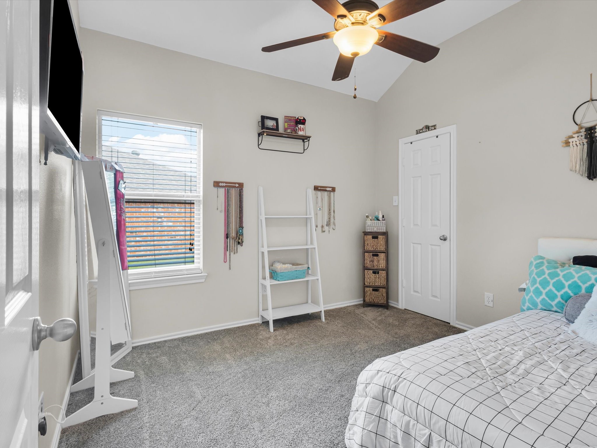 205 King George Road