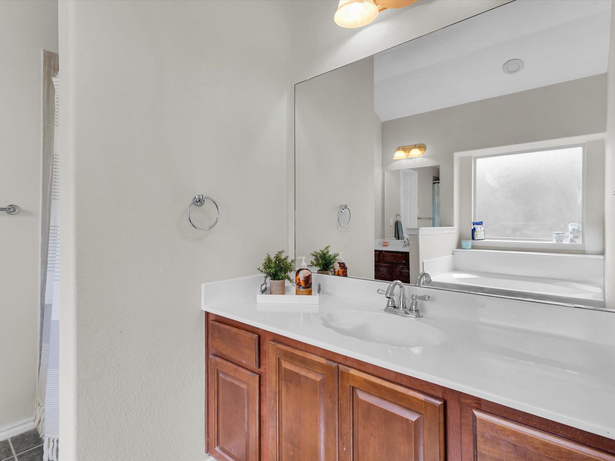 205 King George Road