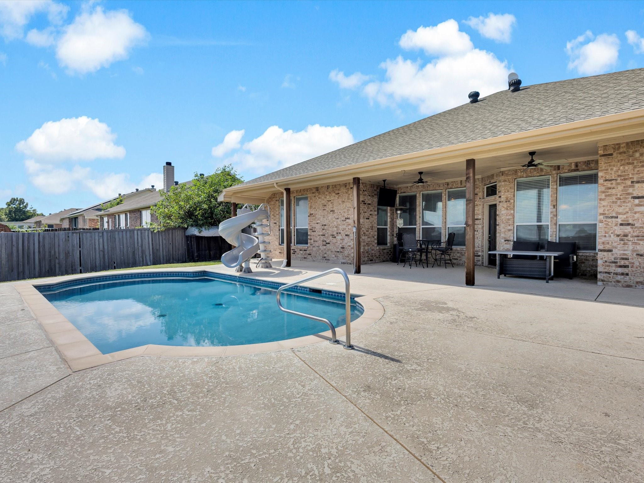 205 King George Road