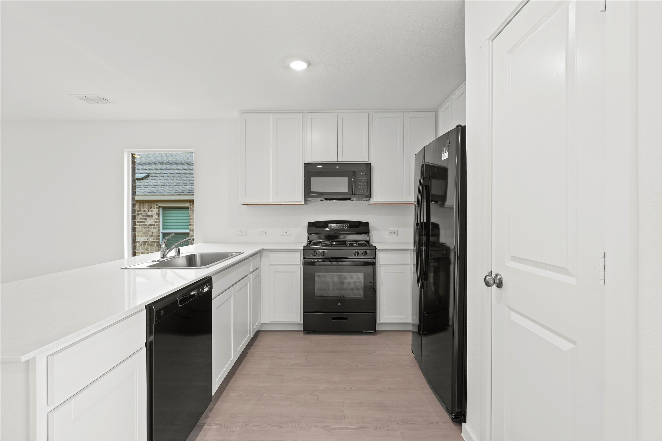 2045 Derby Lane