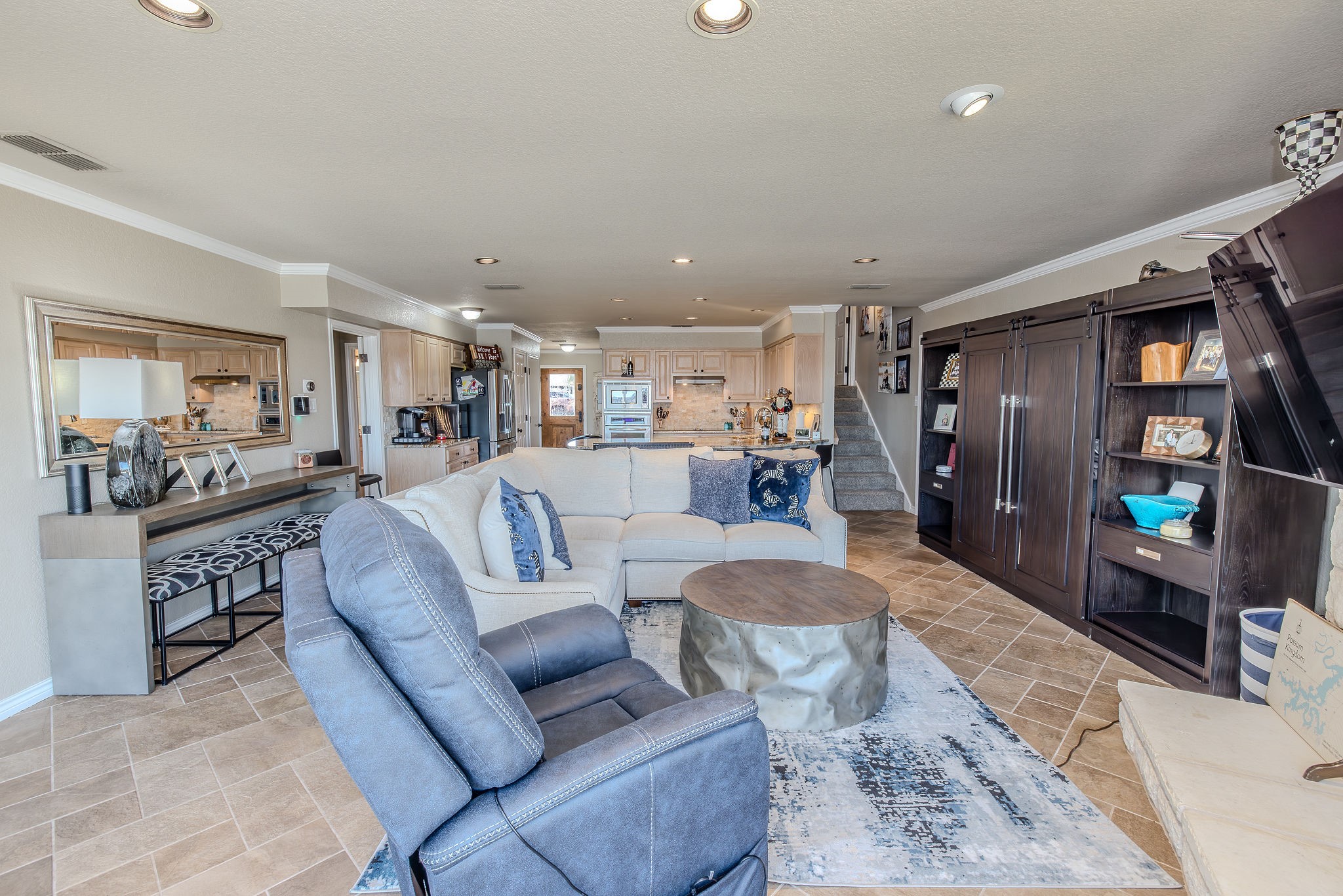 140 Oyster Bay