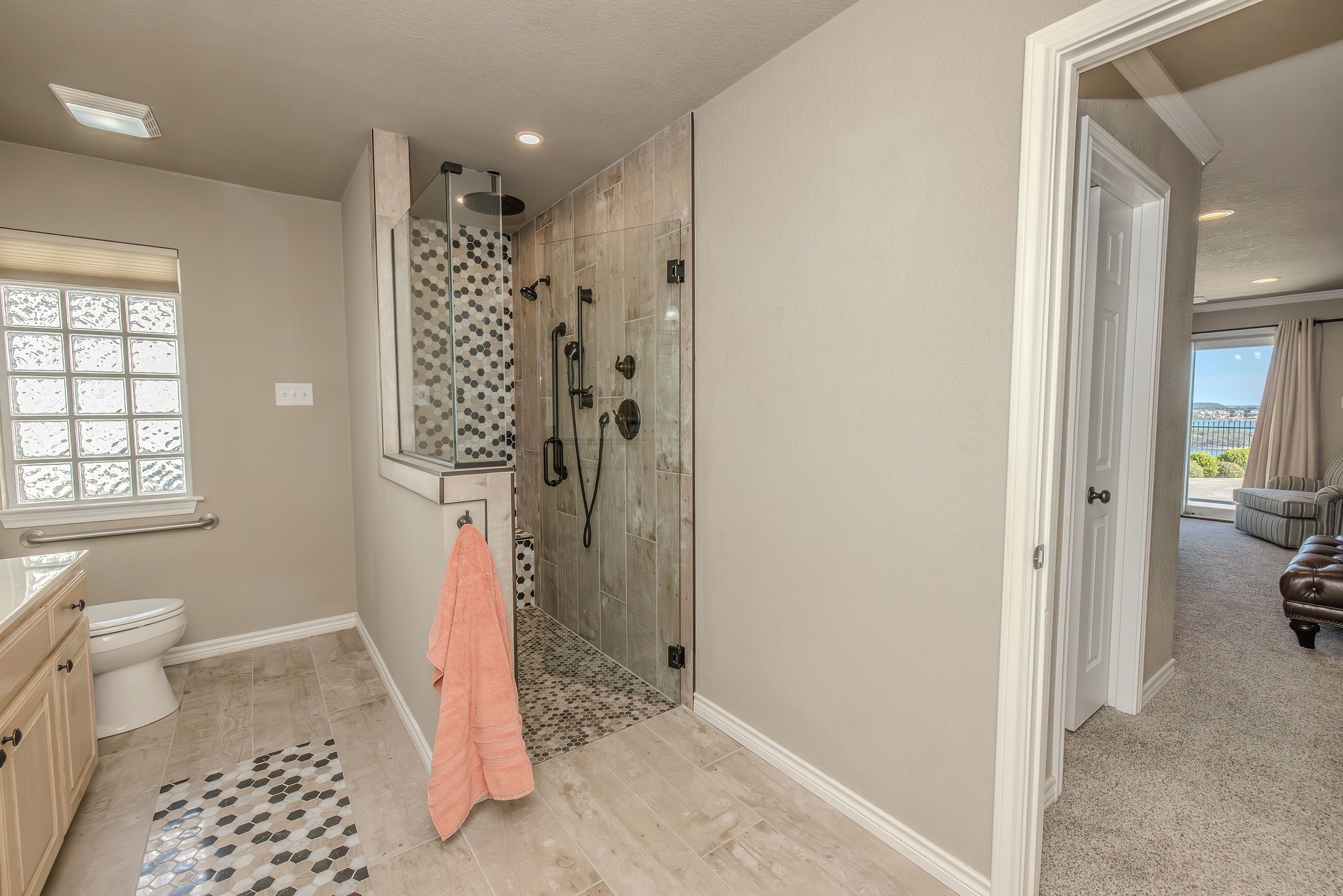 140 Oyster Bay