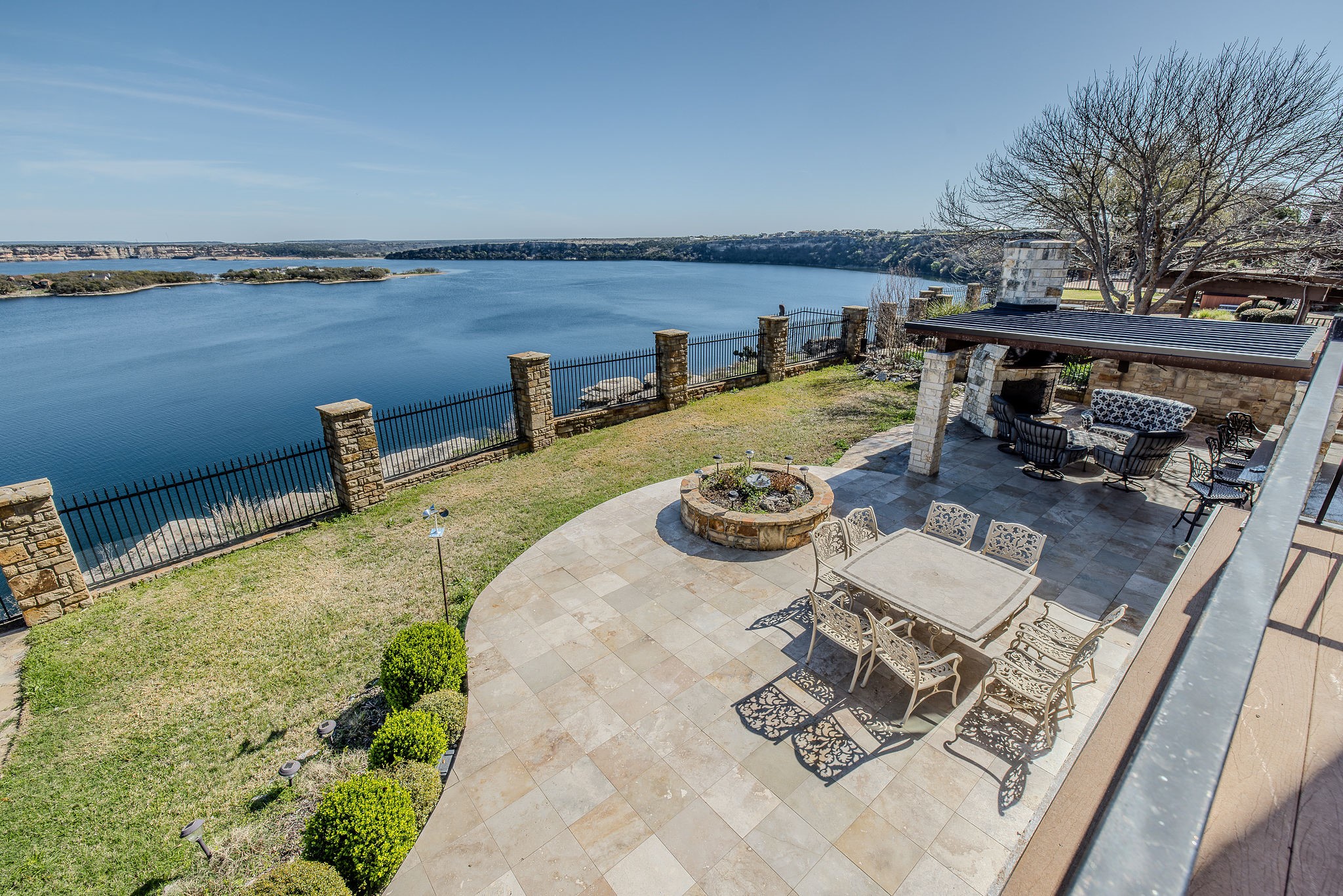 140 Oyster Bay