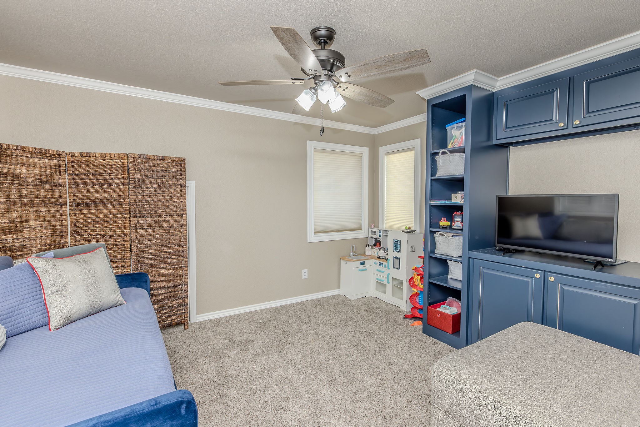 140 Oyster Bay